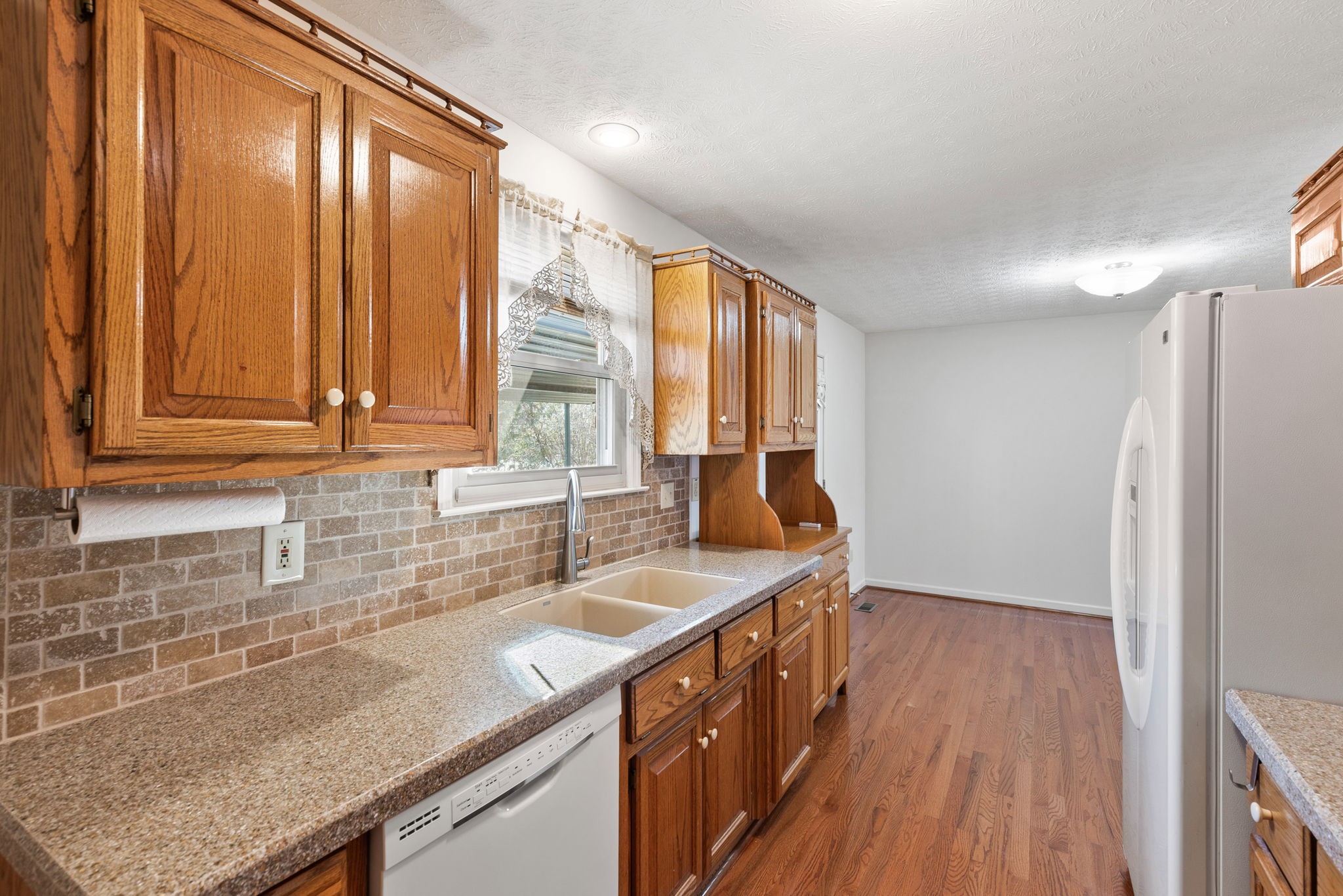 3903 N Hillwood Ct