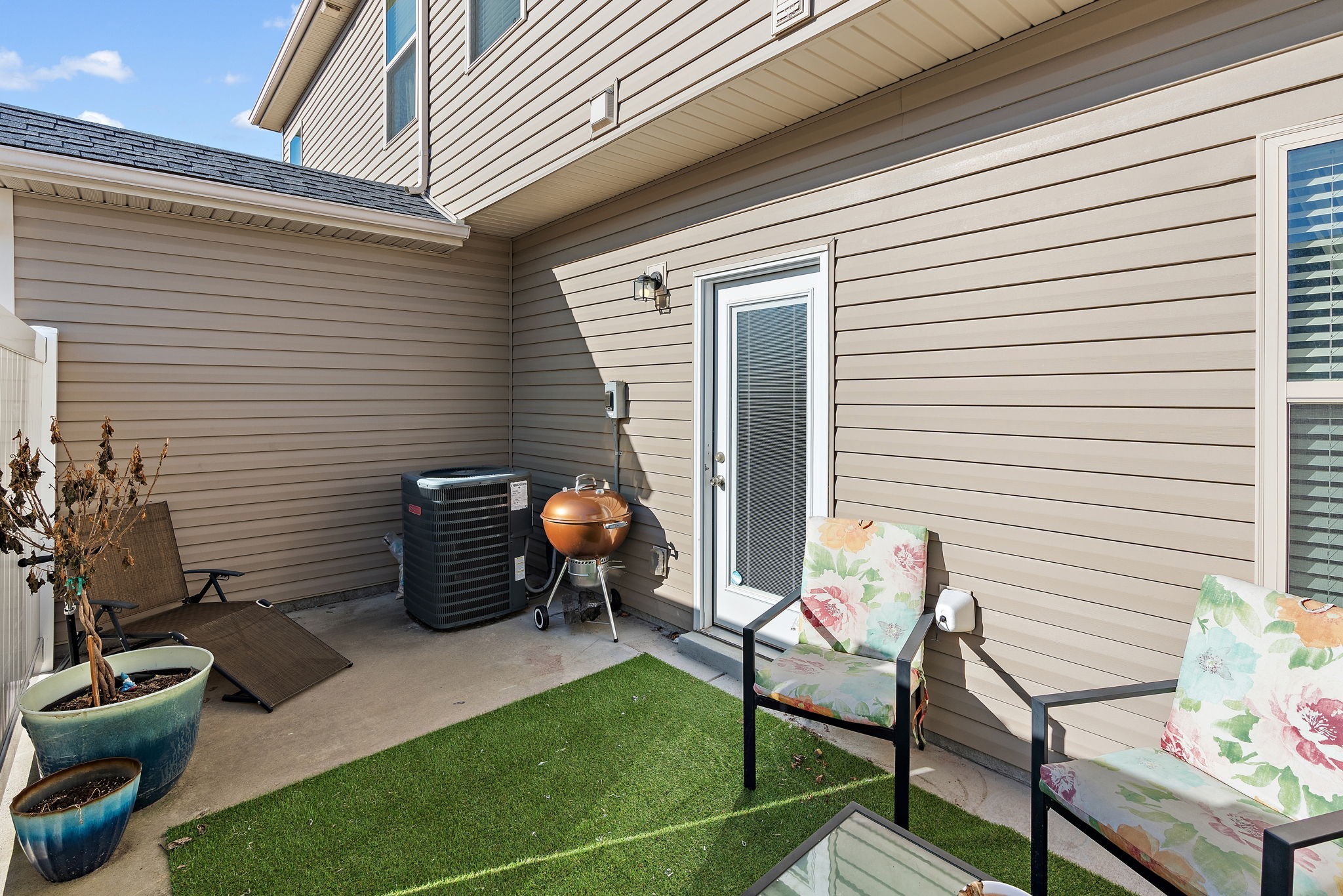 4047 Saddlecreek Way