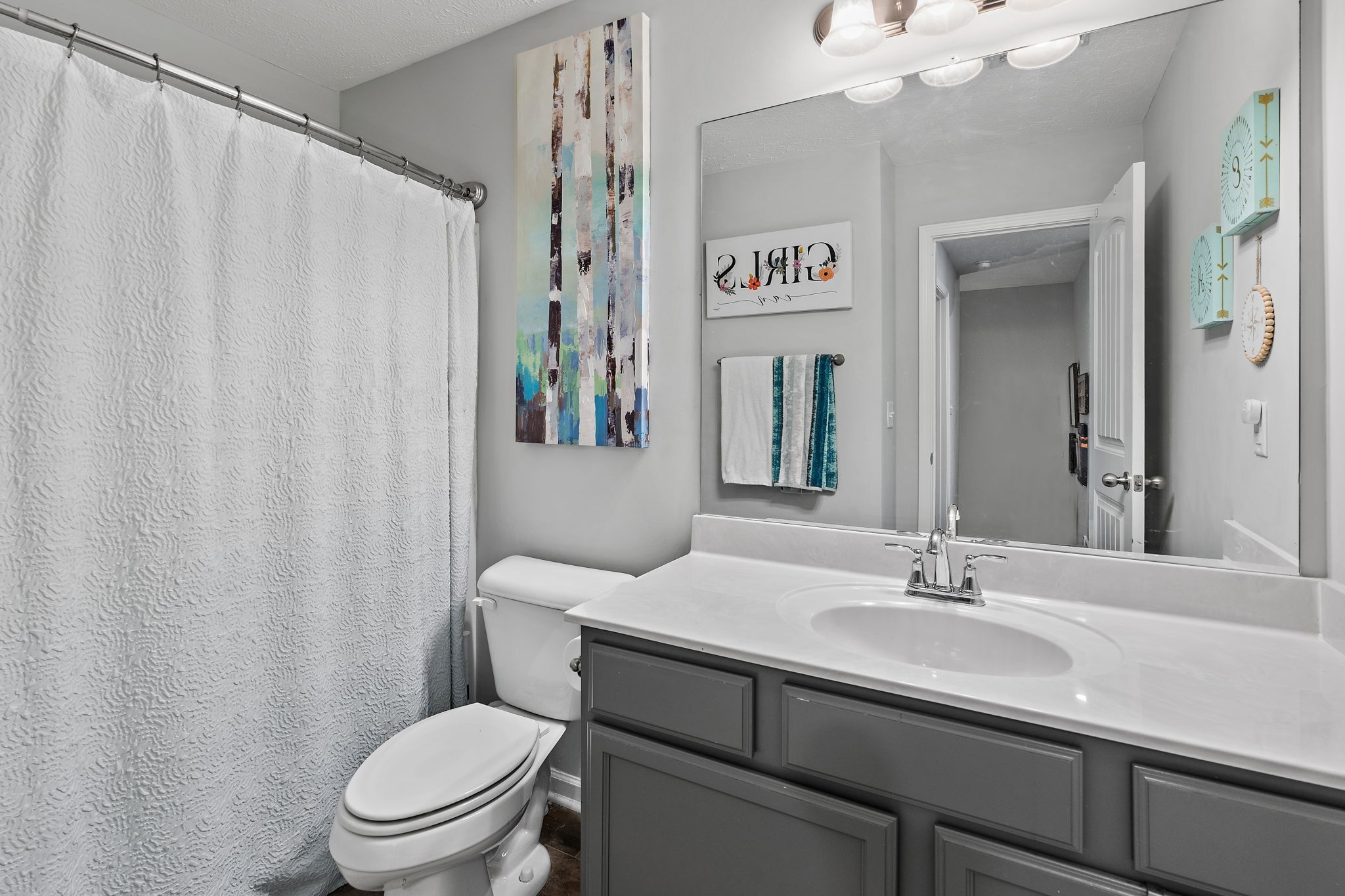 4047 Saddlecreek Way