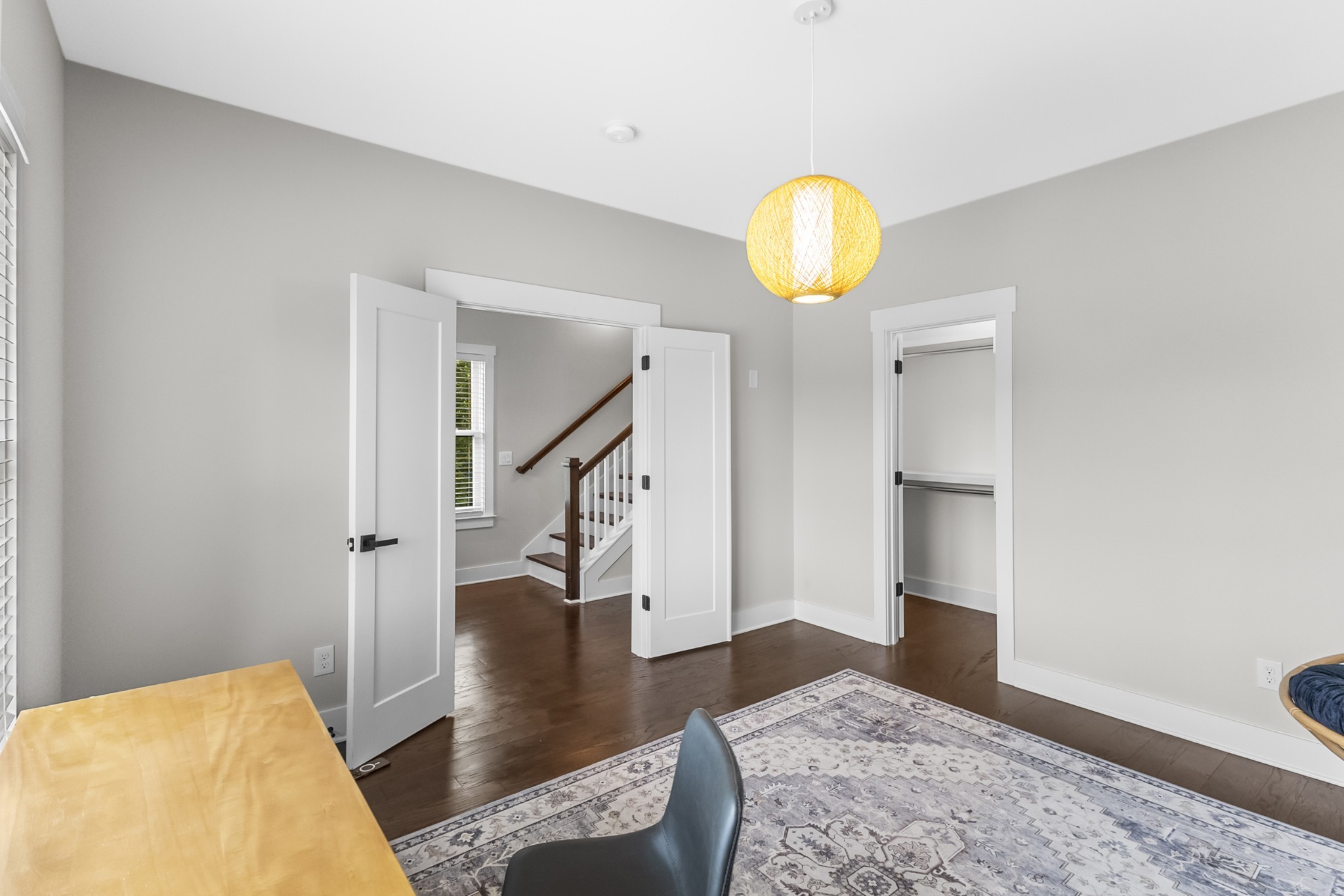 1227 N Avondale Cir