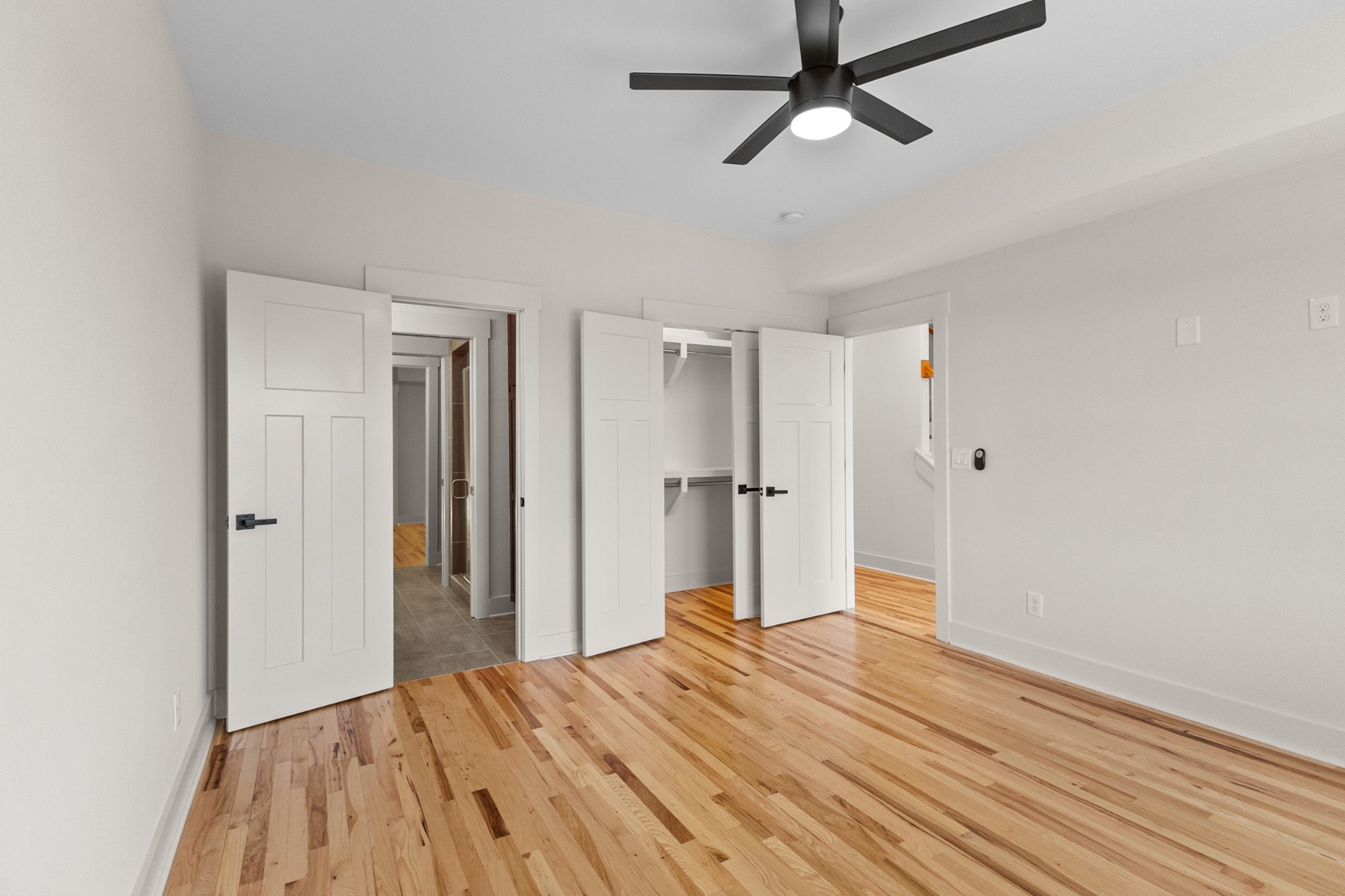 1229 N Avondale Cir