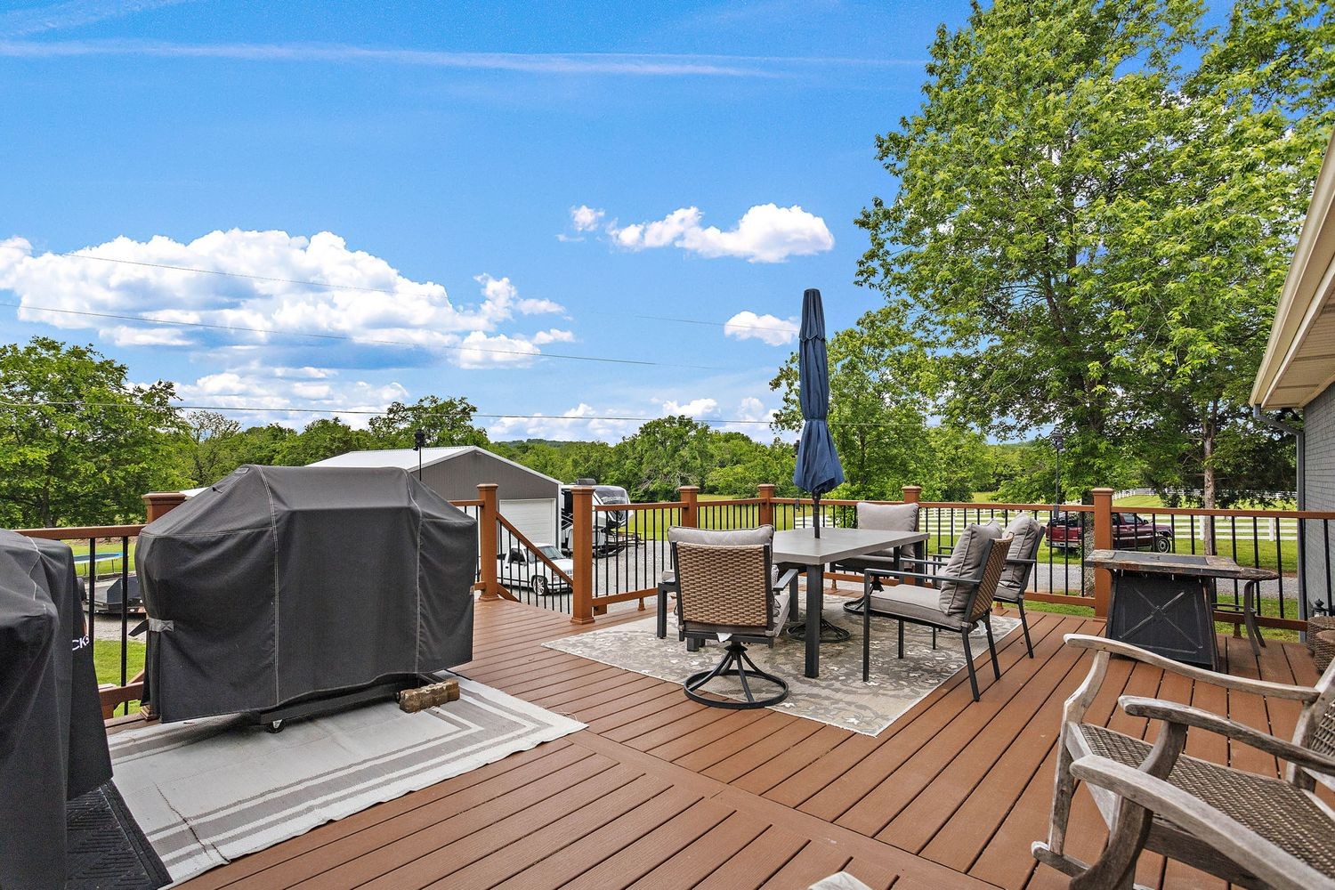 1029 Jenkins Ln