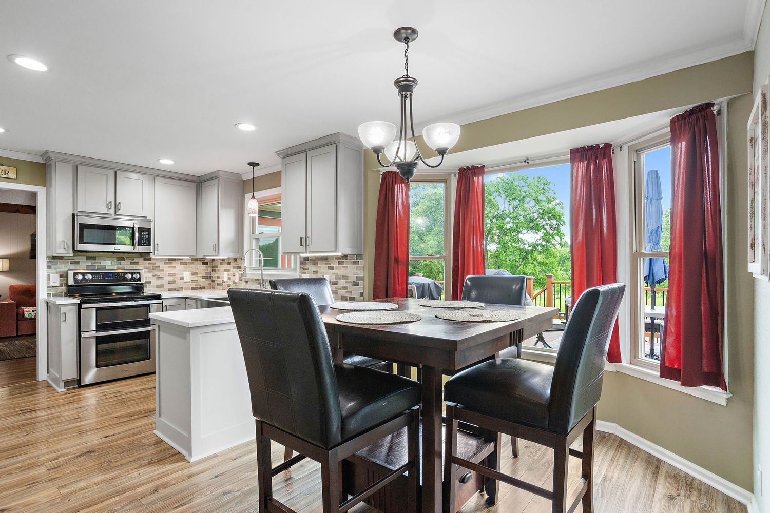1029 Jenkins Ln
