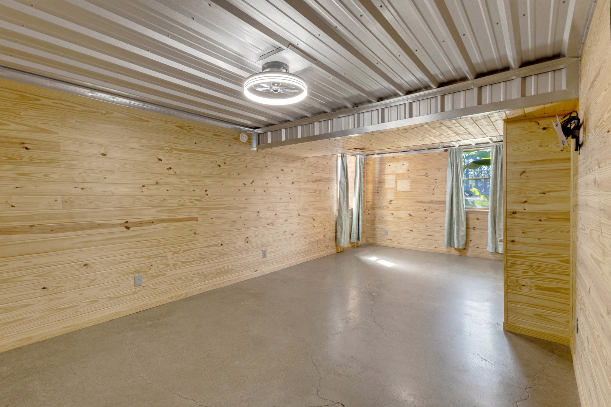 1029 Jenkins Ln
