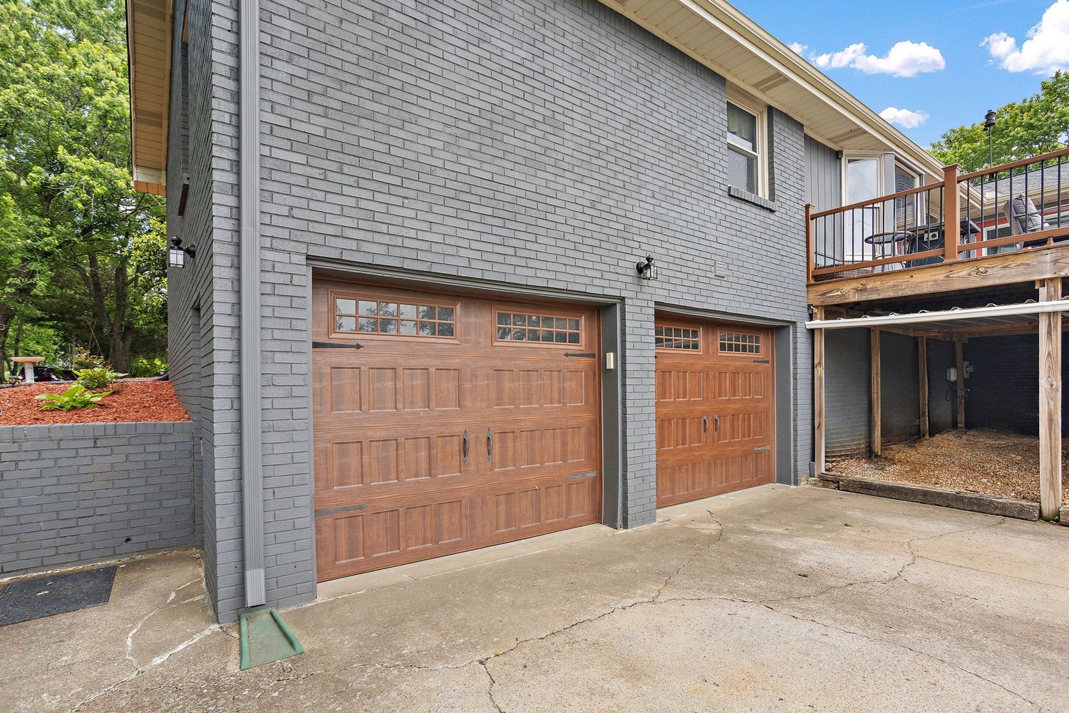 1029 Jenkins Ln