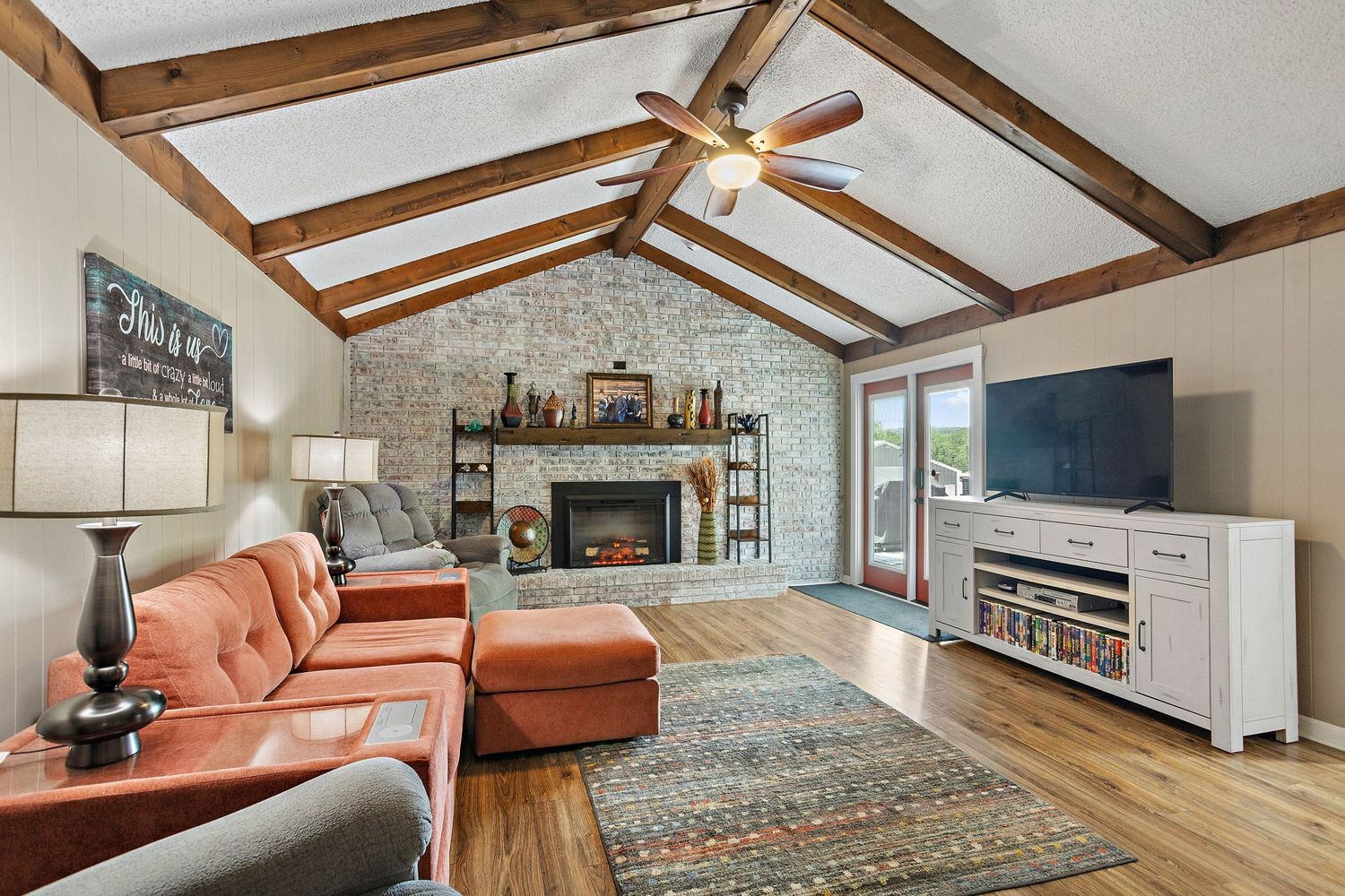 1029 Jenkins Ln