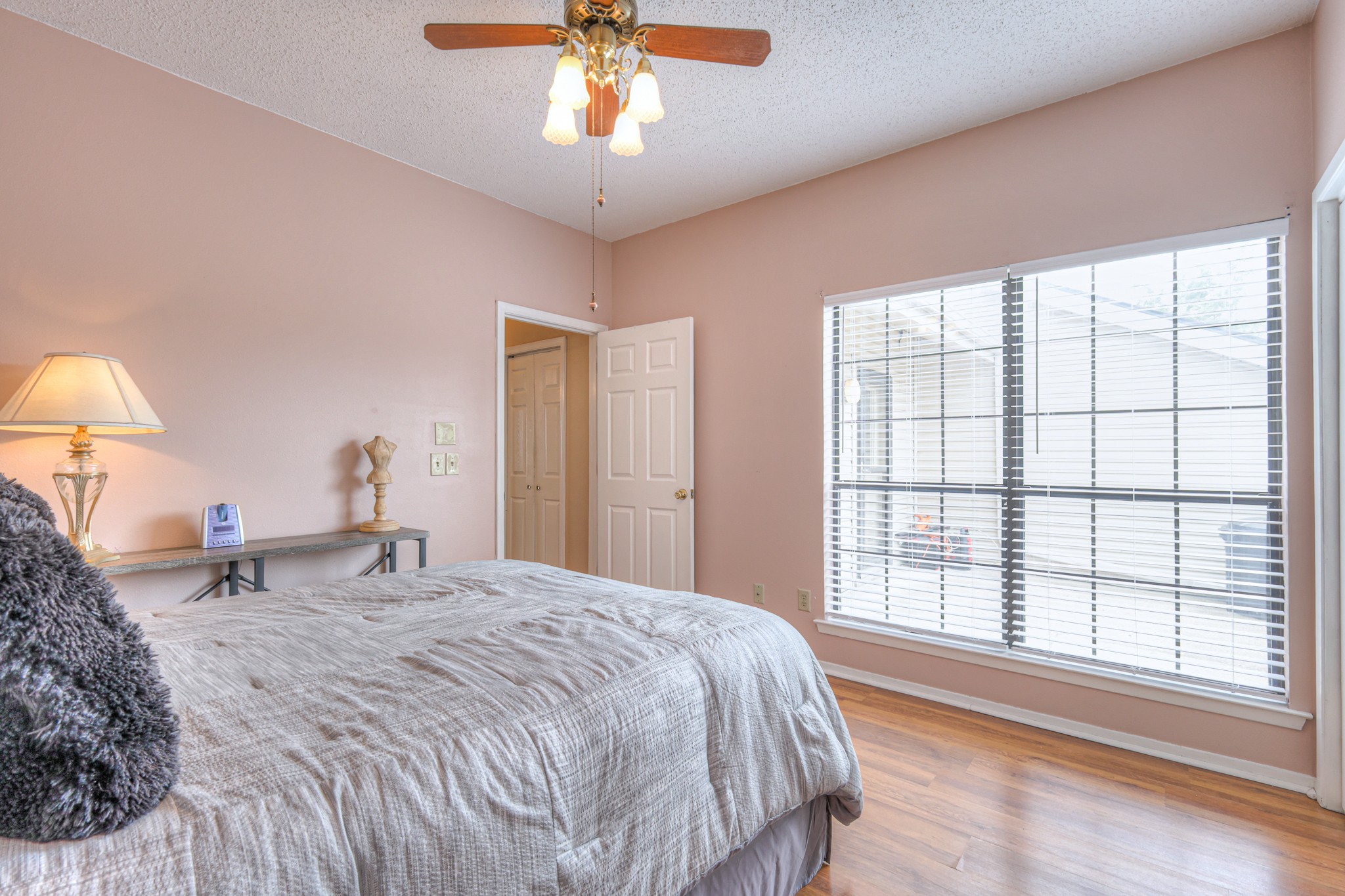 302 Laurel Hill Dr