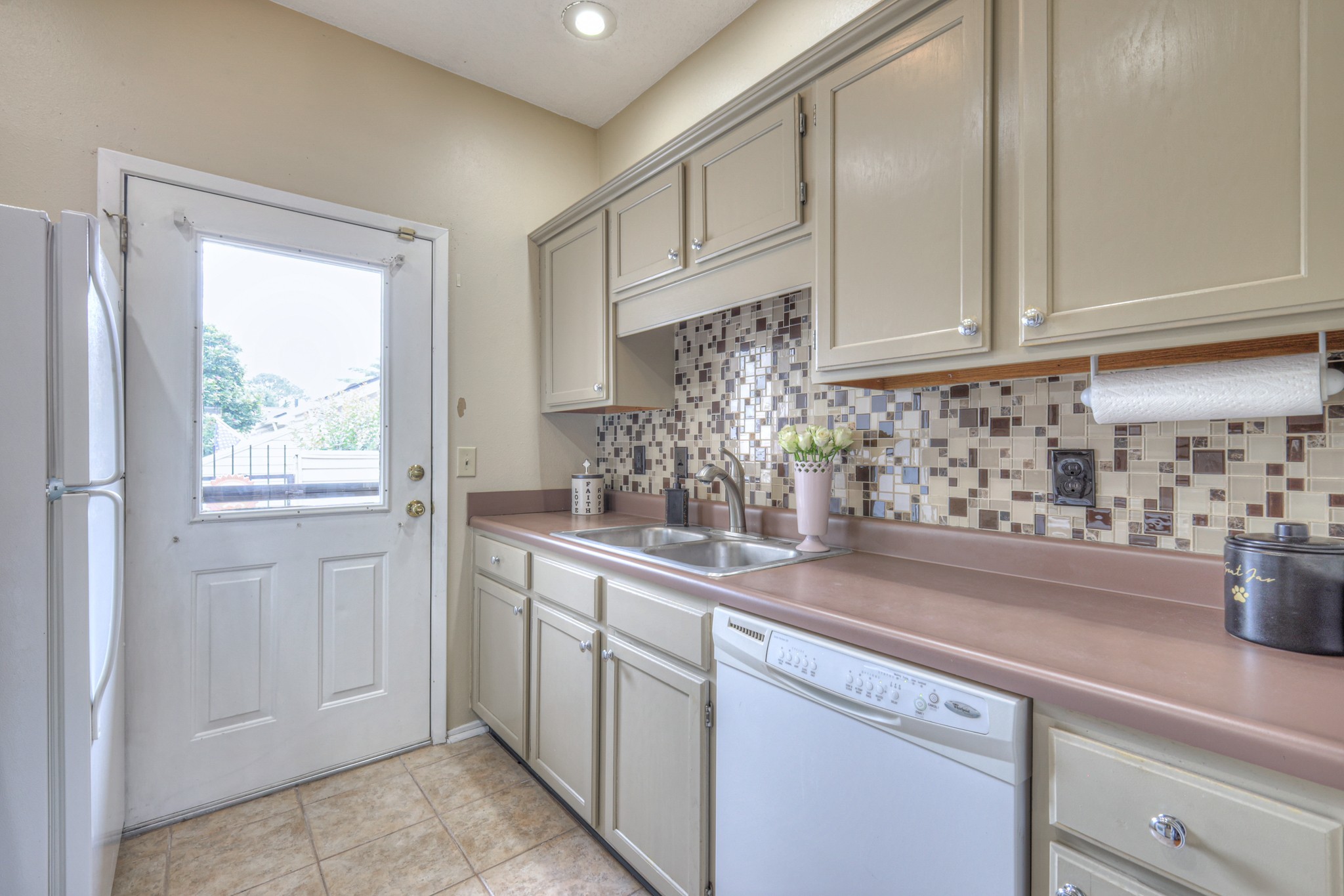 302 Laurel Hill Dr