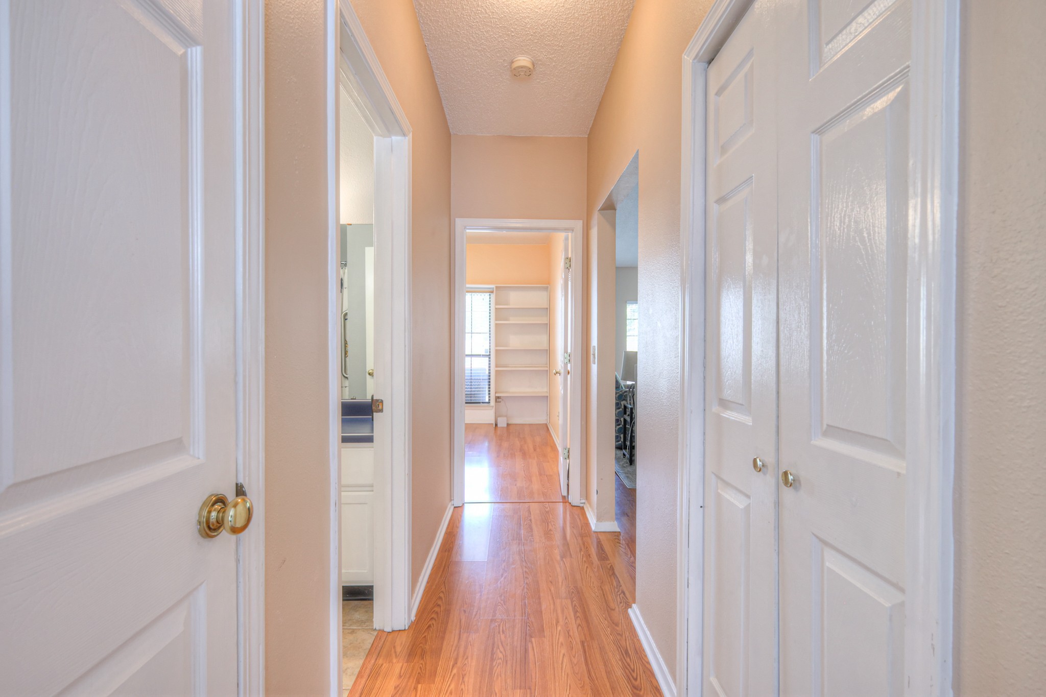 302 Laurel Hill Dr