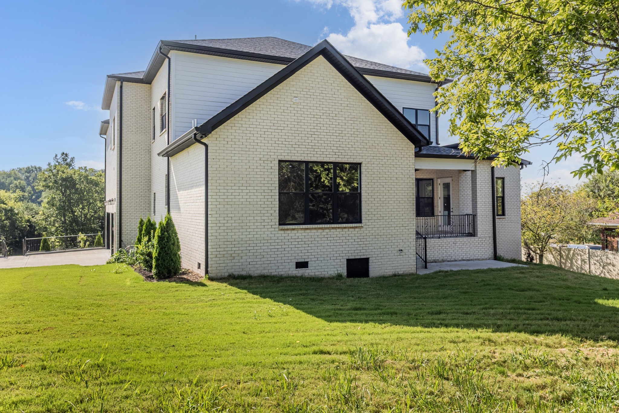 2205 Kayla Dr