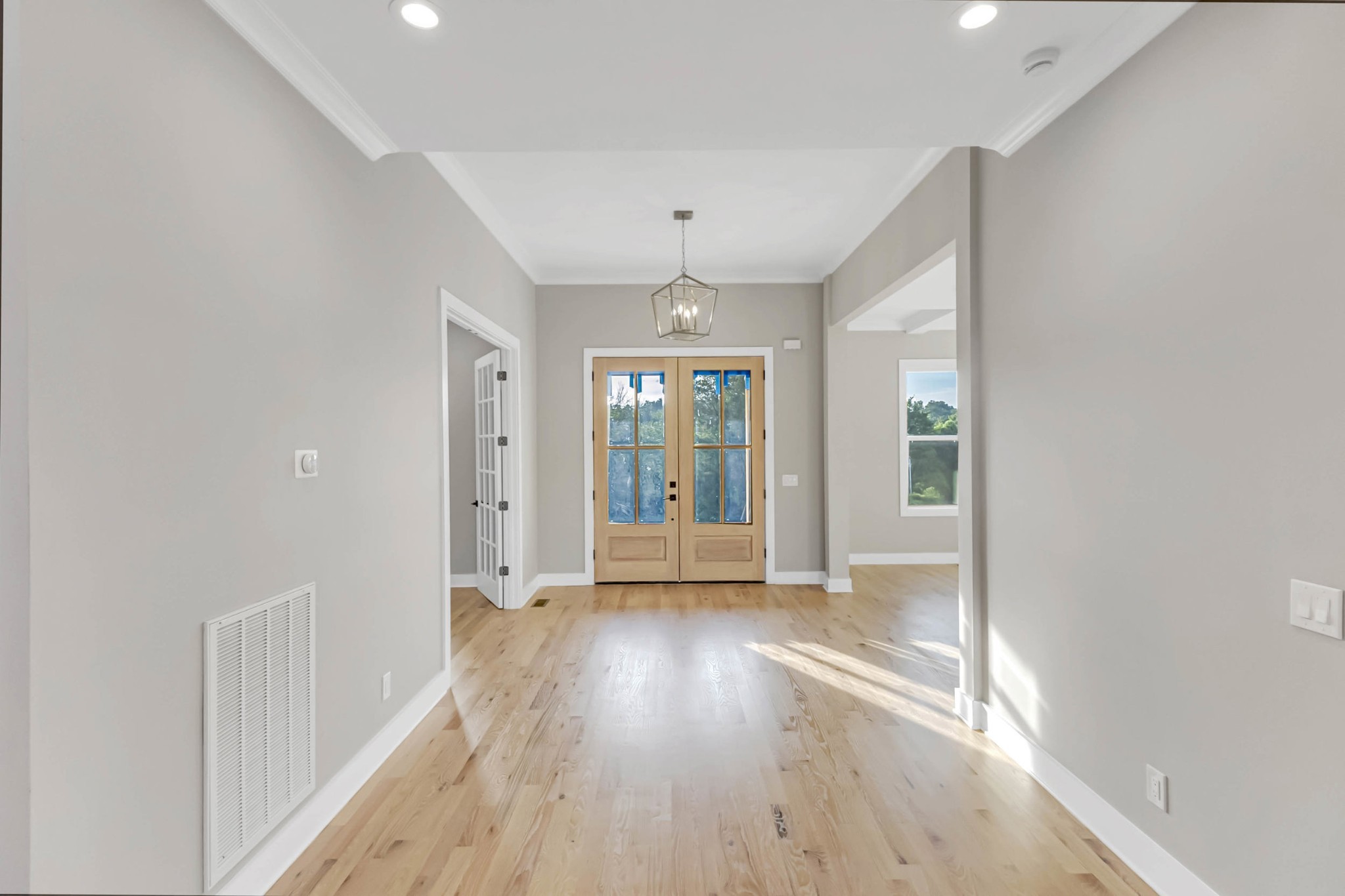2205 Kayla Dr