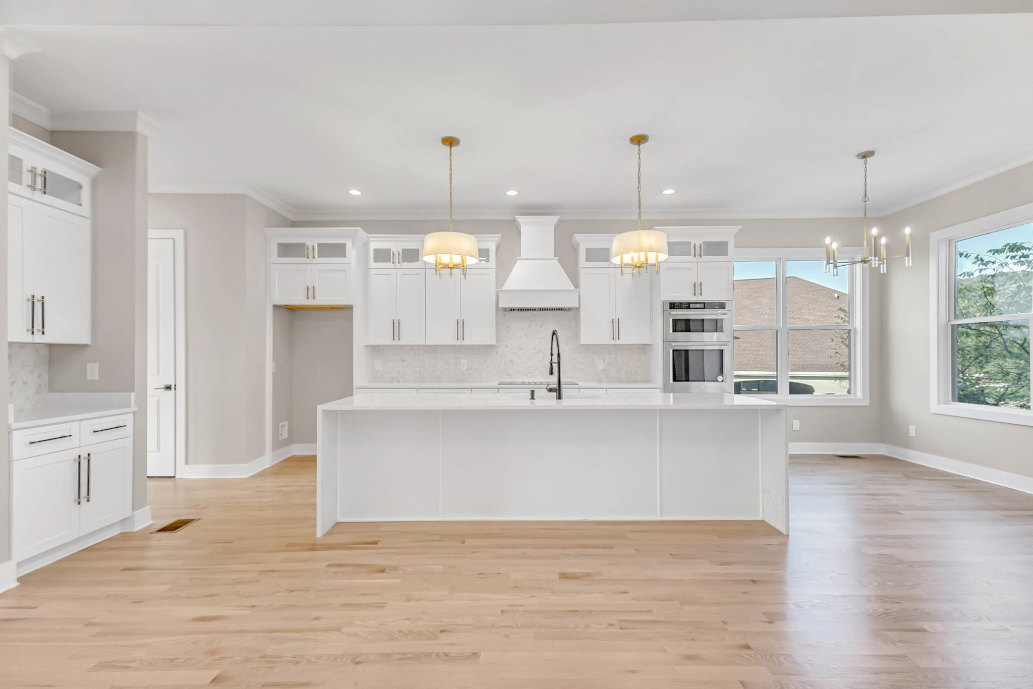 2205 Kayla Dr