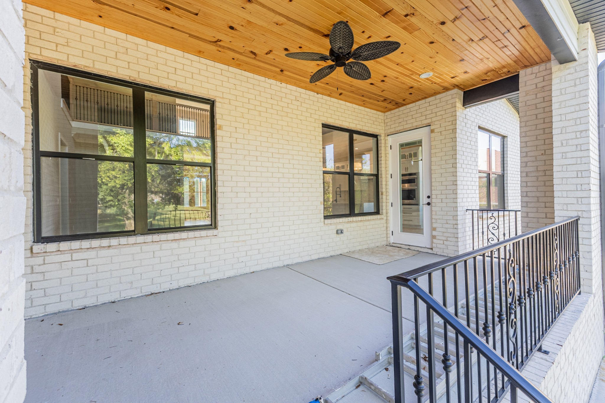2205 Kayla Dr
