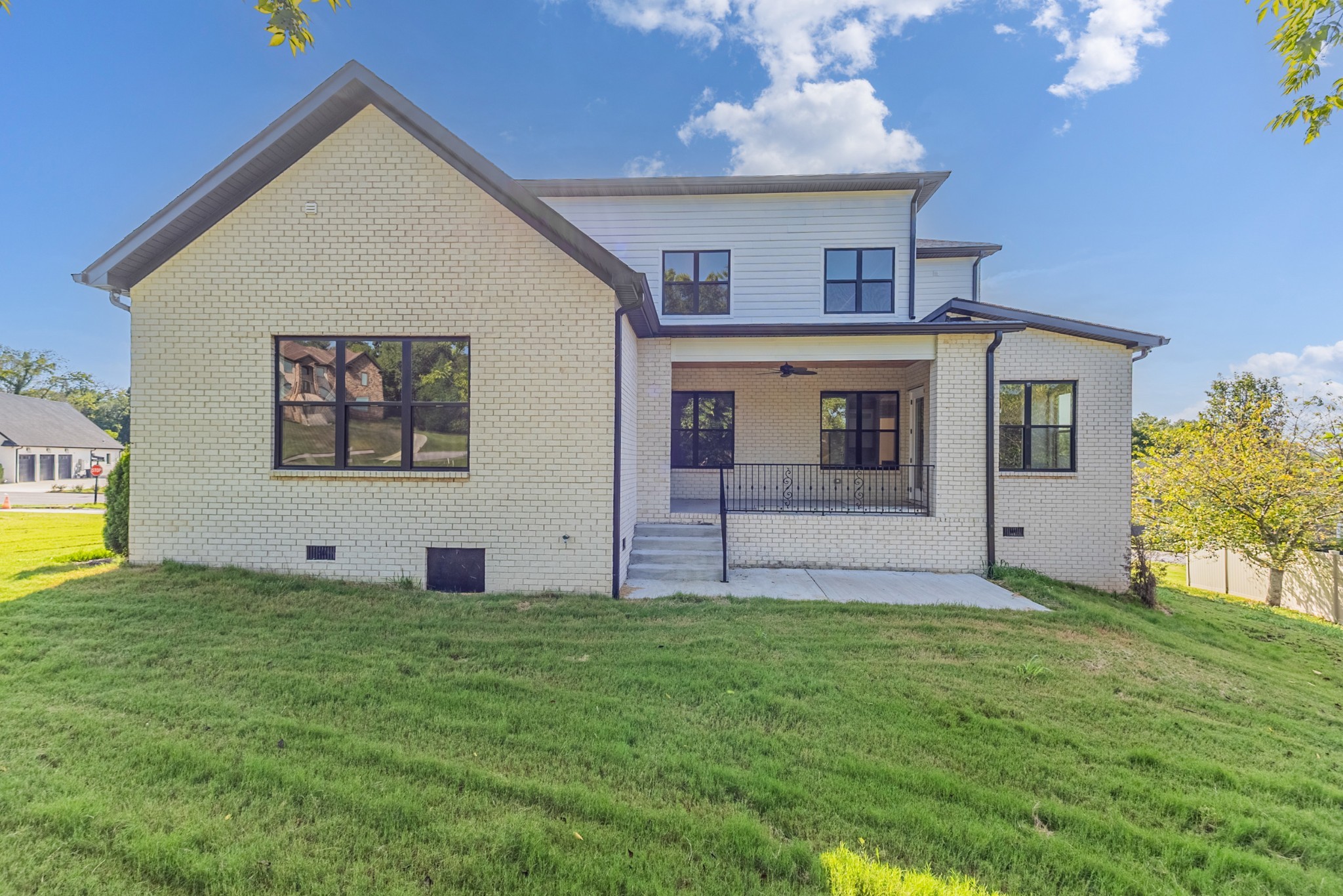2205 Kayla Dr