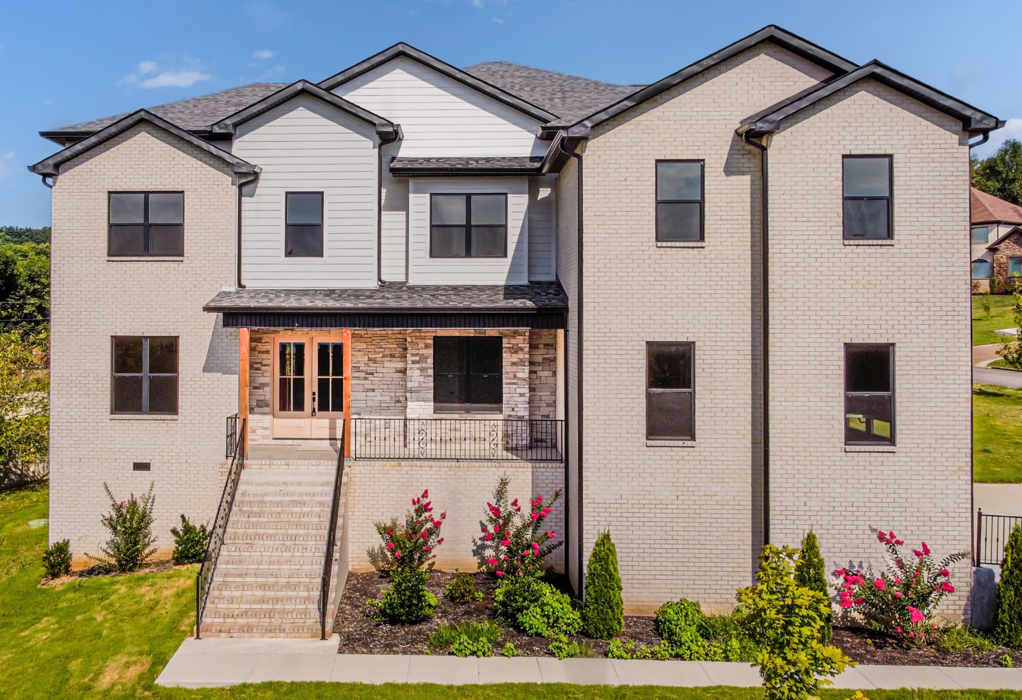 2205 Kayla Dr