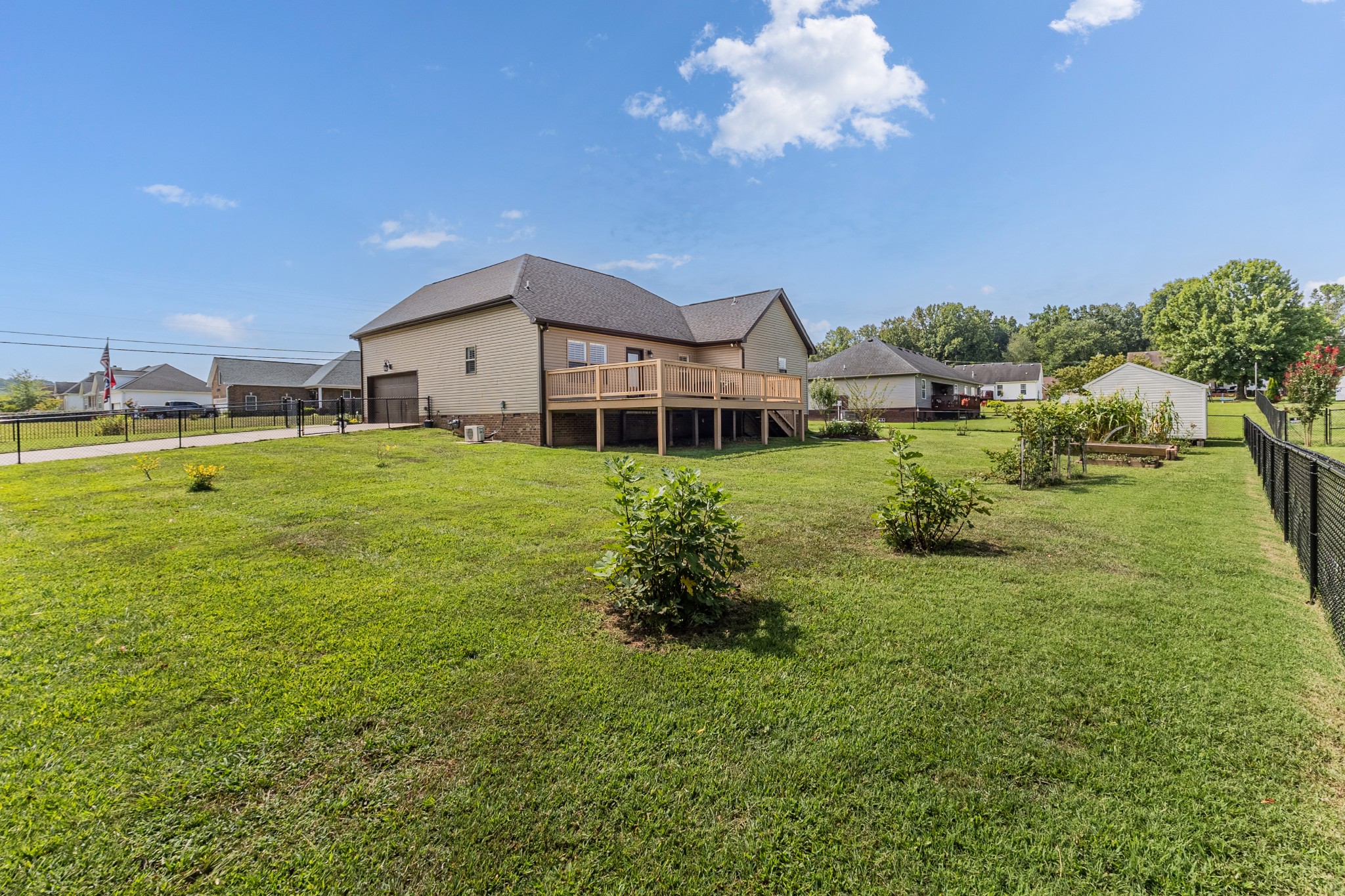 509 Gunn Ln