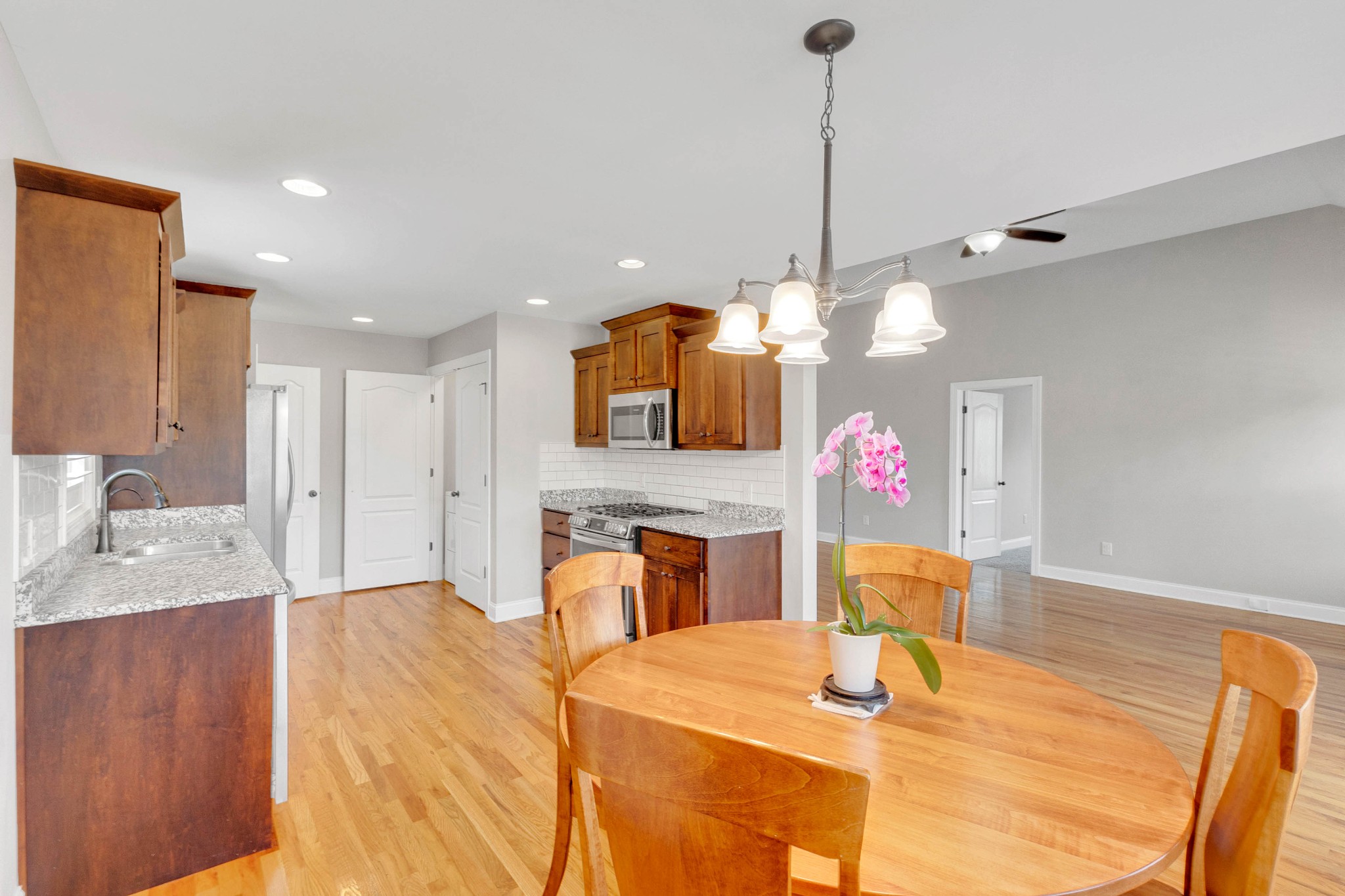 509 Gunn Ln