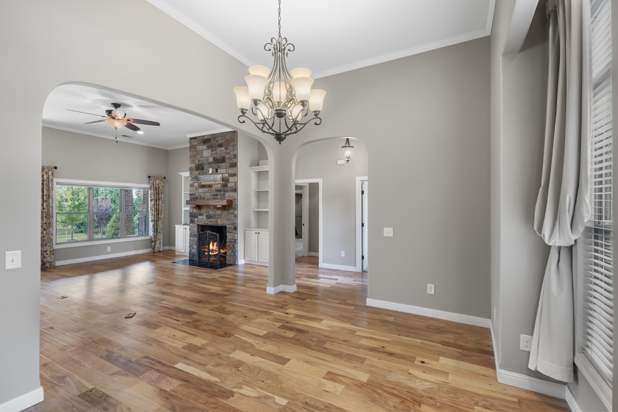 127 Woodlake Dr