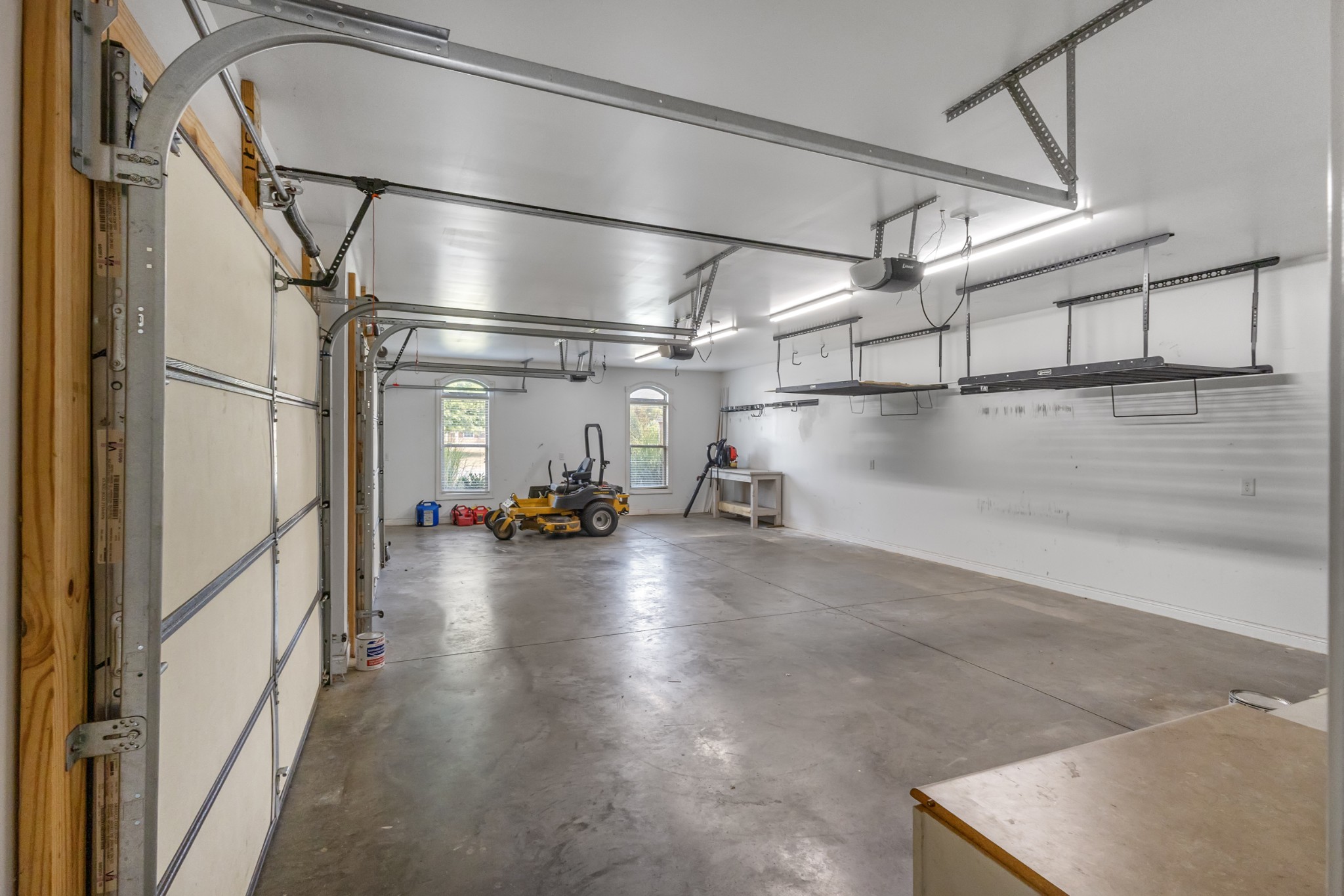 127 Woodlake Dr