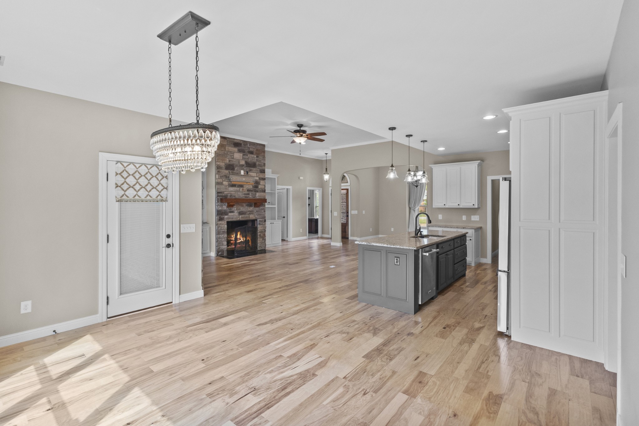 127 Woodlake Dr