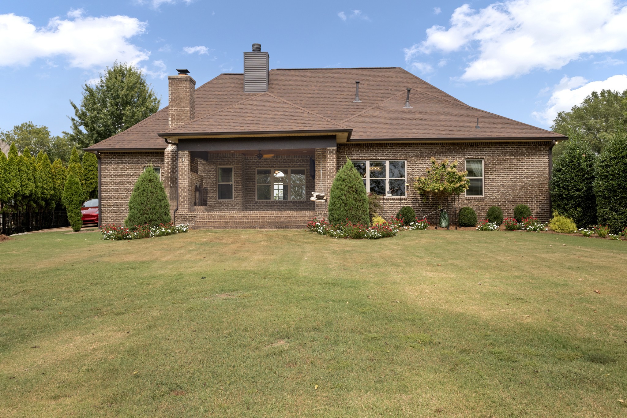 127 Woodlake Dr