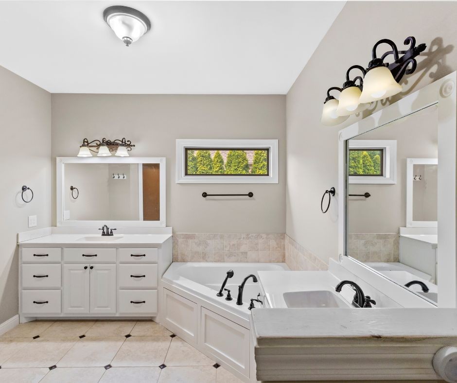 127 Woodlake Dr