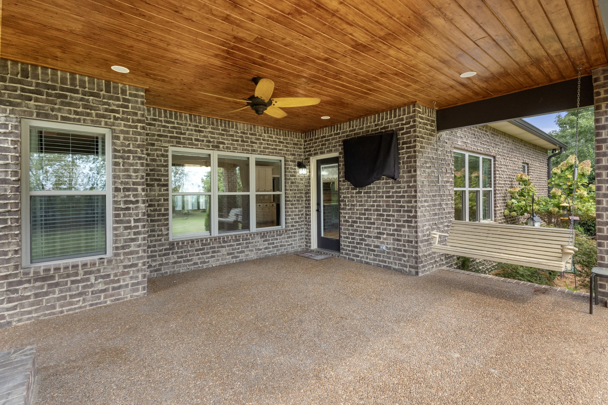 127 Woodlake Dr