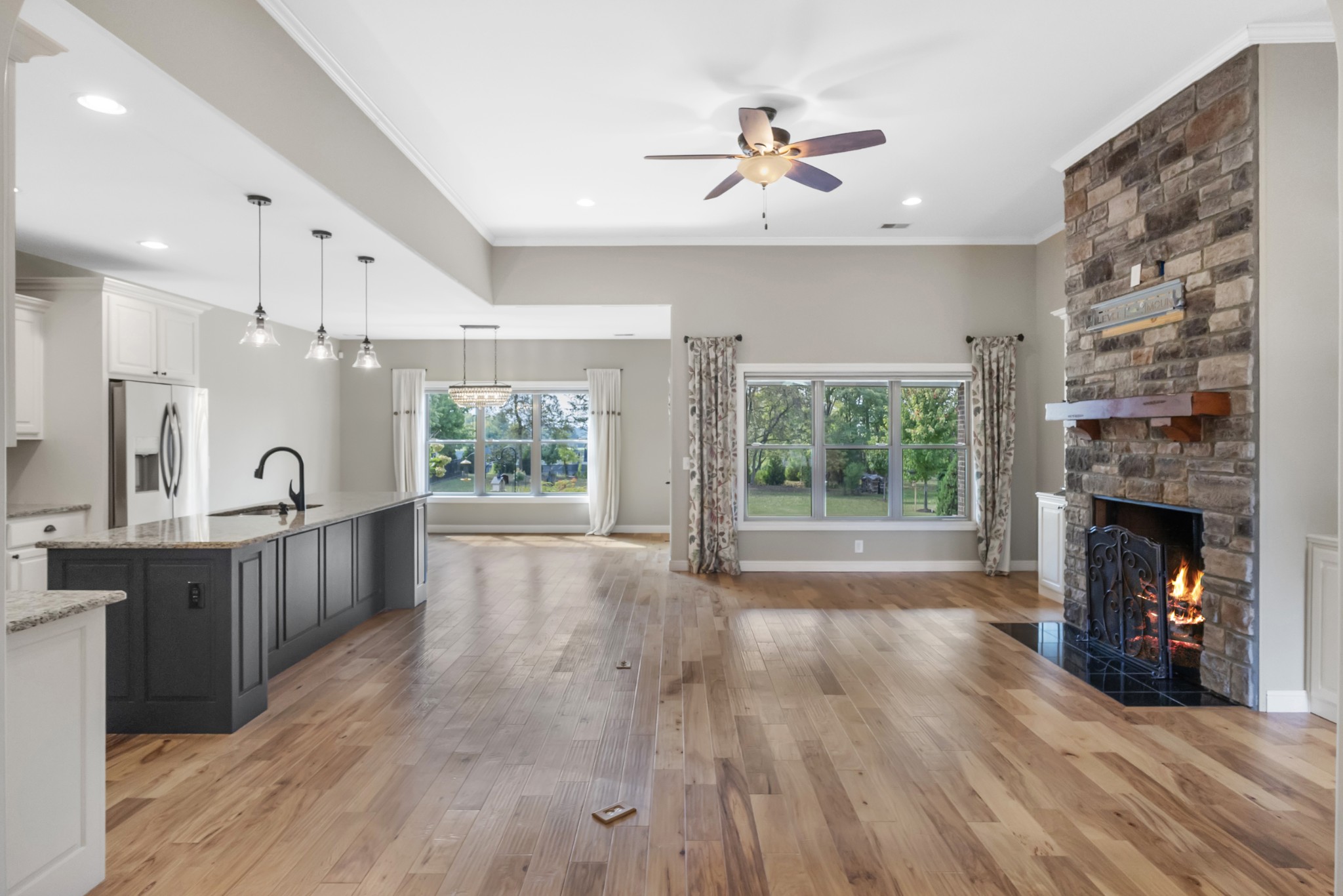 127 Woodlake Dr