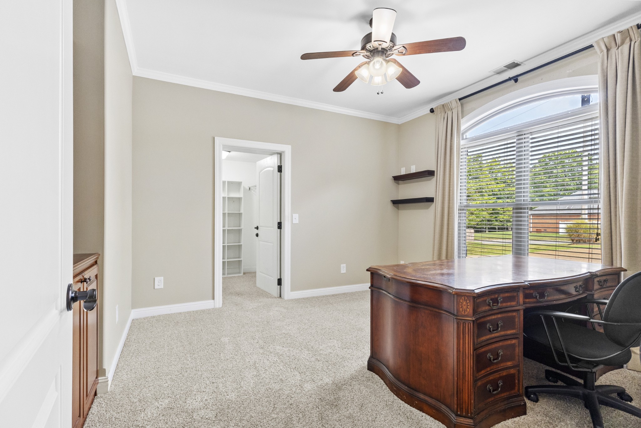127 Woodlake Dr