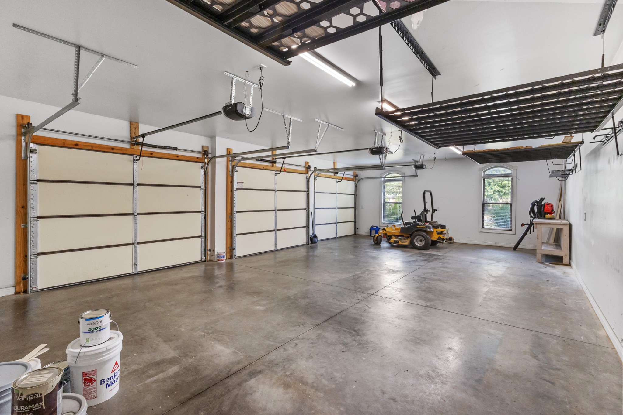 127 Woodlake Dr