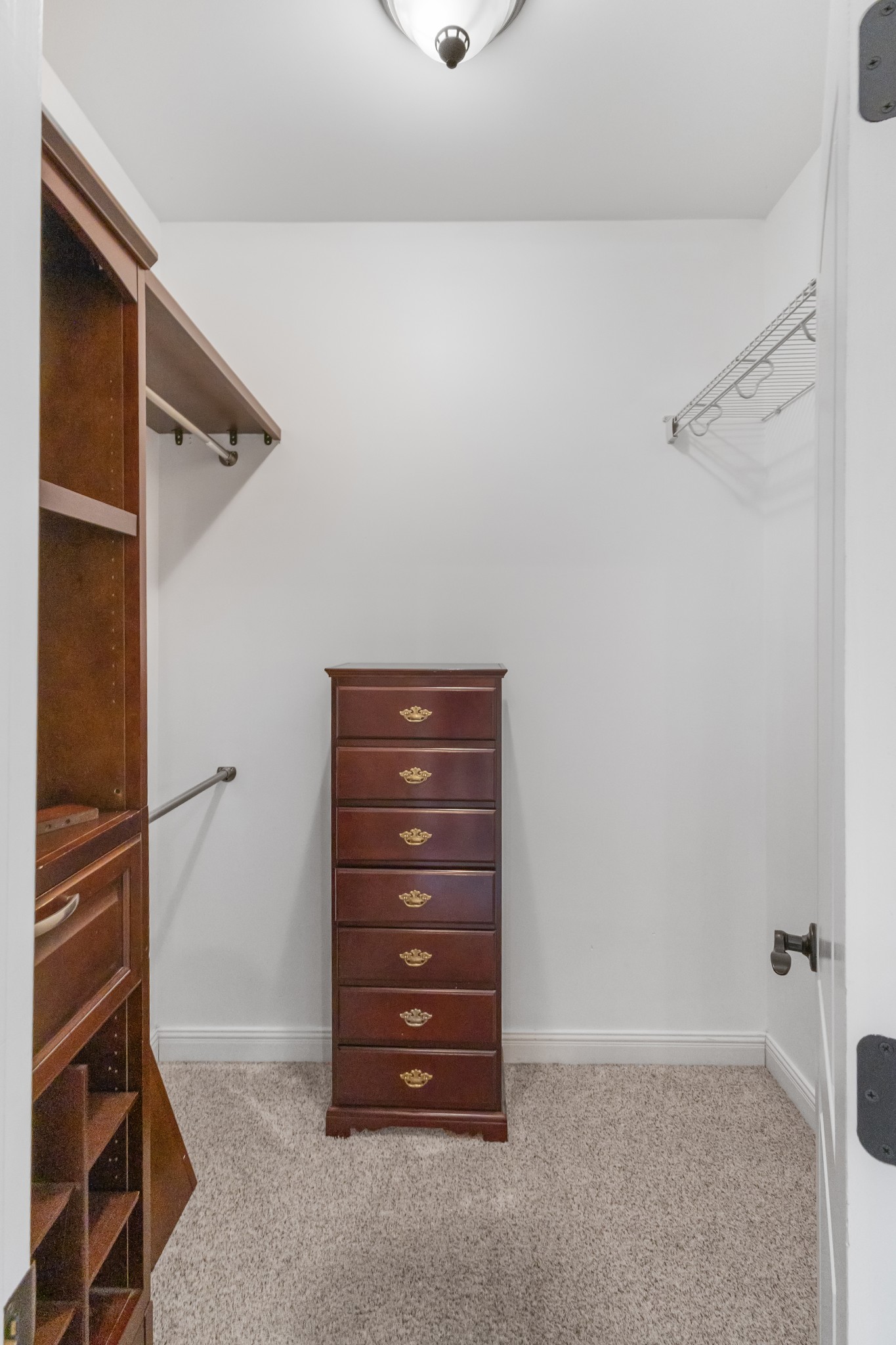 127 Woodlake Dr