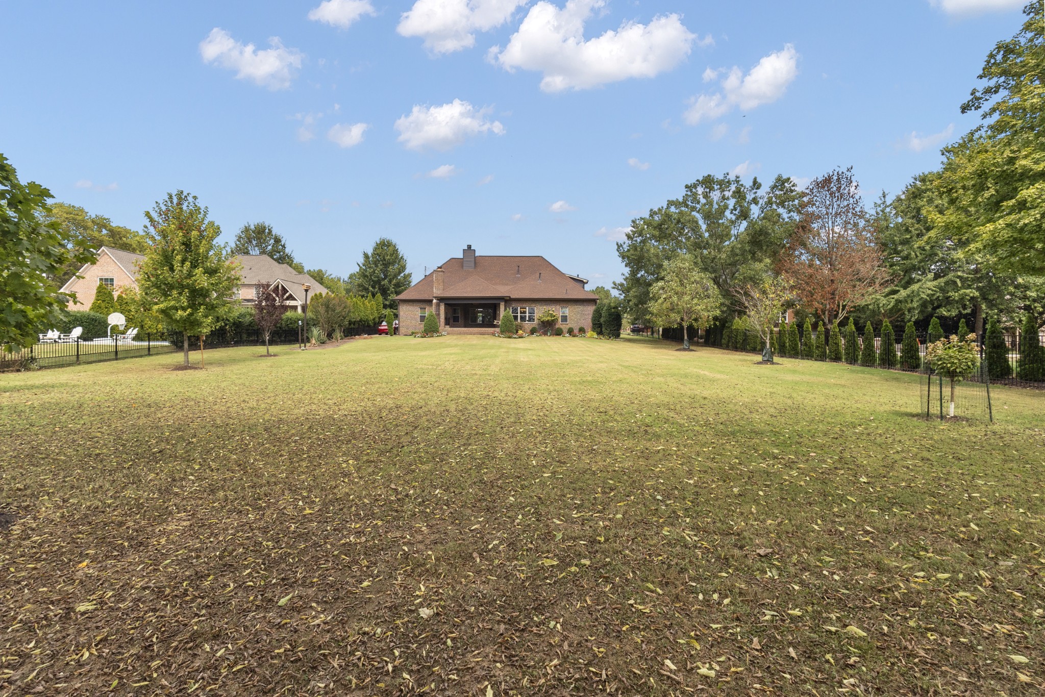 127 Woodlake Dr