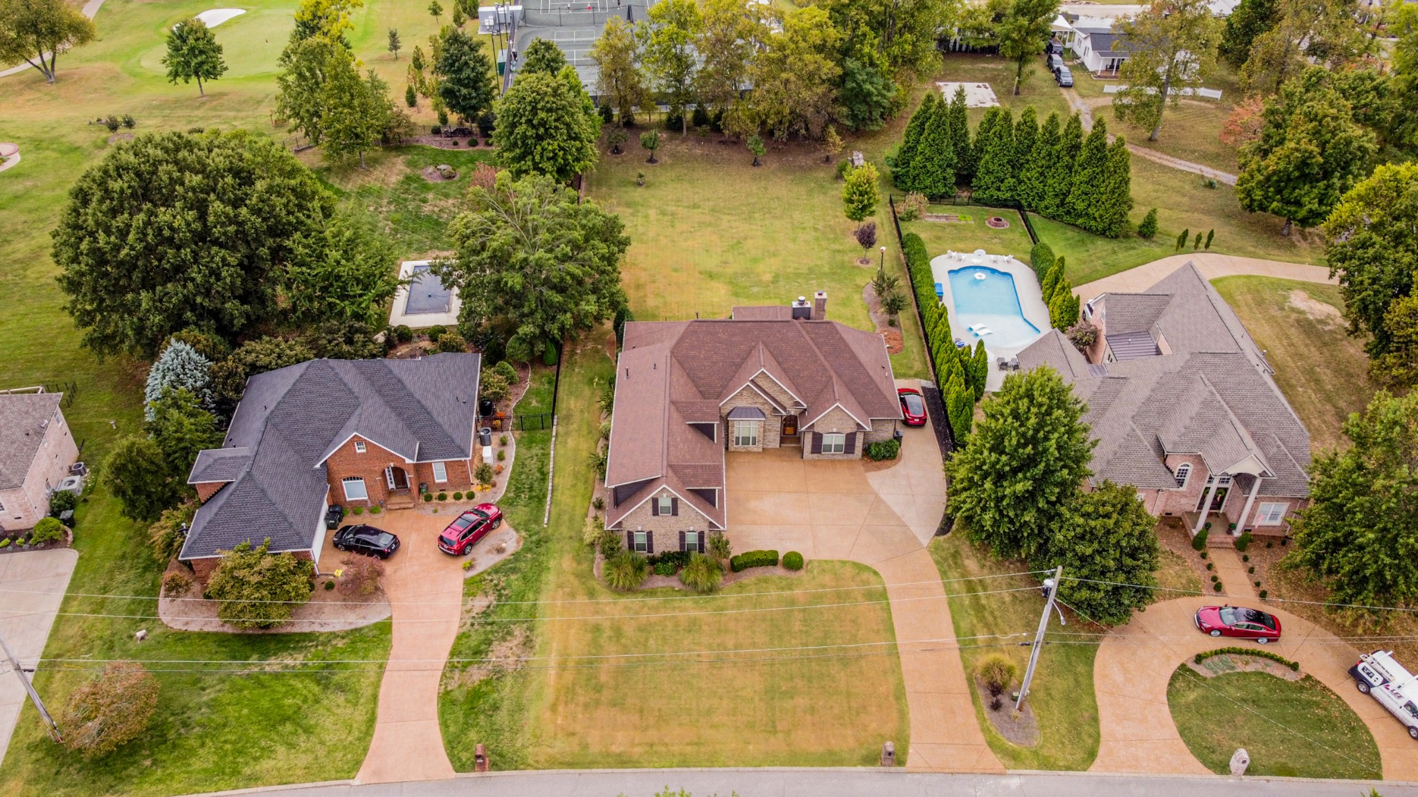 127 Woodlake Dr