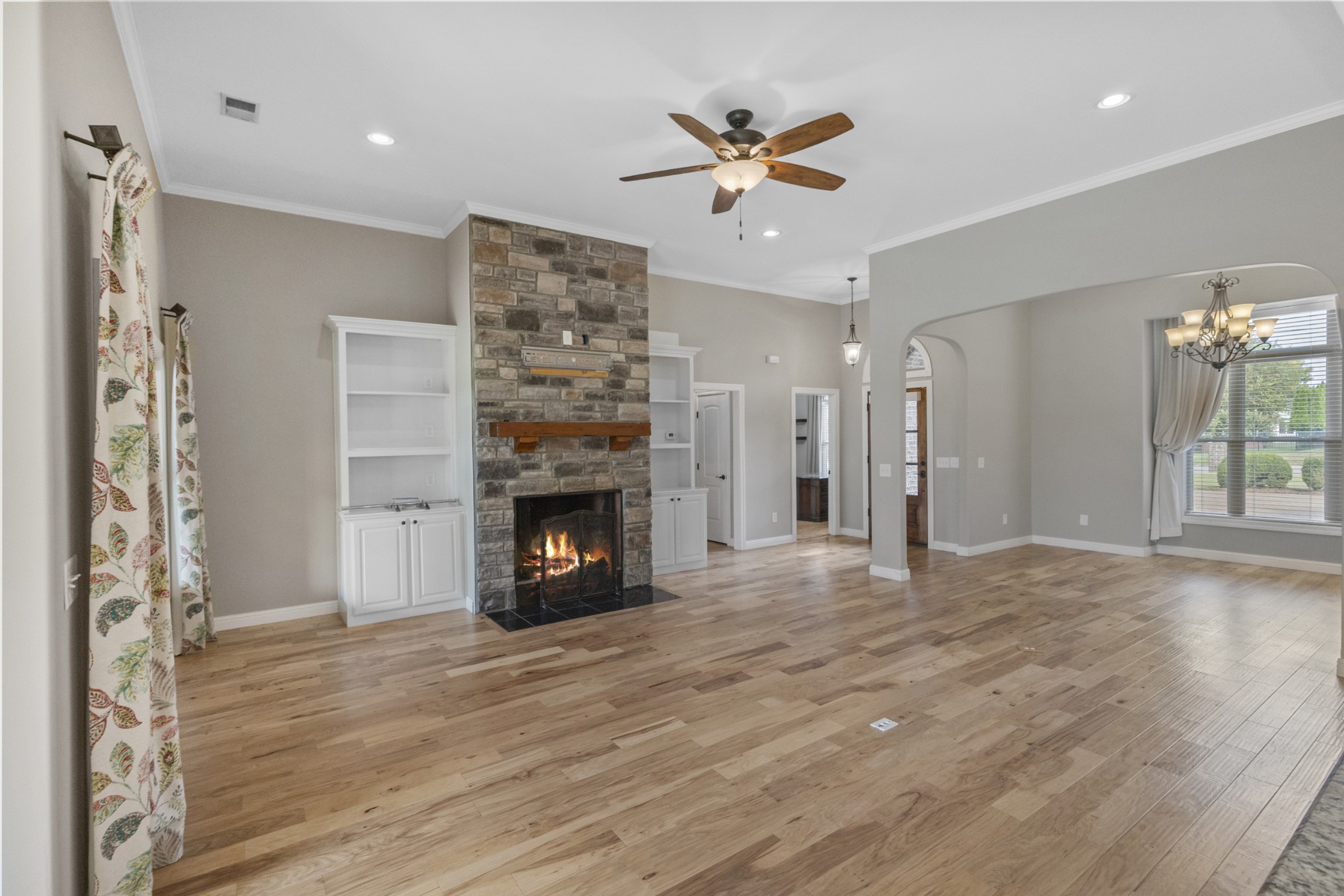 127 Woodlake Dr