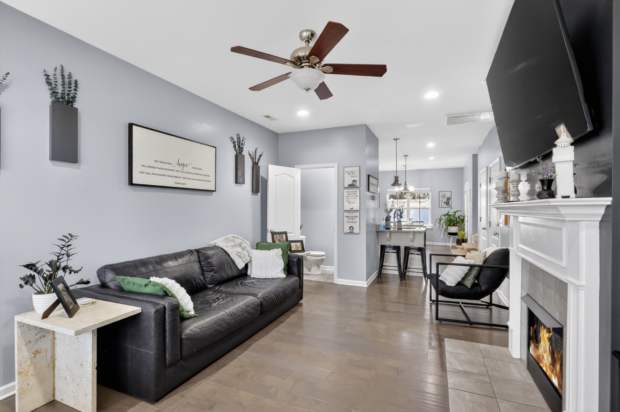 706 Indian Ridge Cir