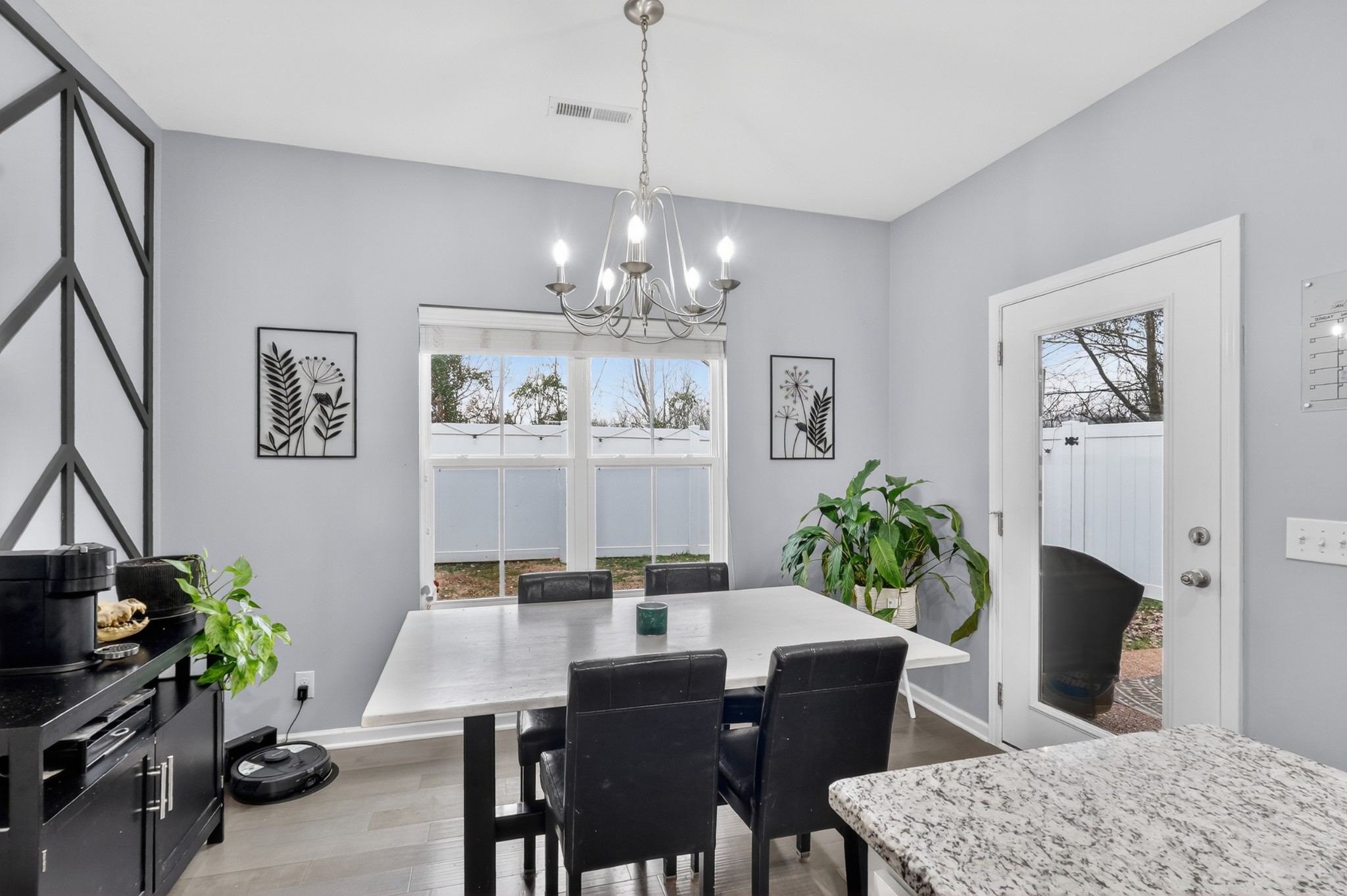 706 Indian Ridge Cir