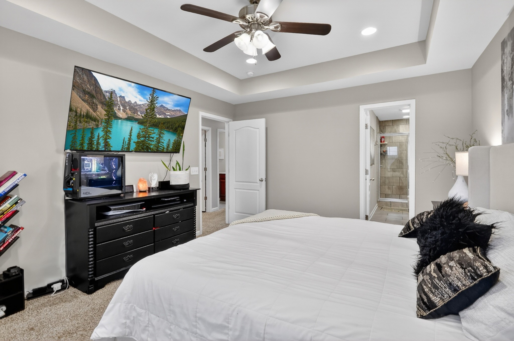 706 Indian Ridge Cir