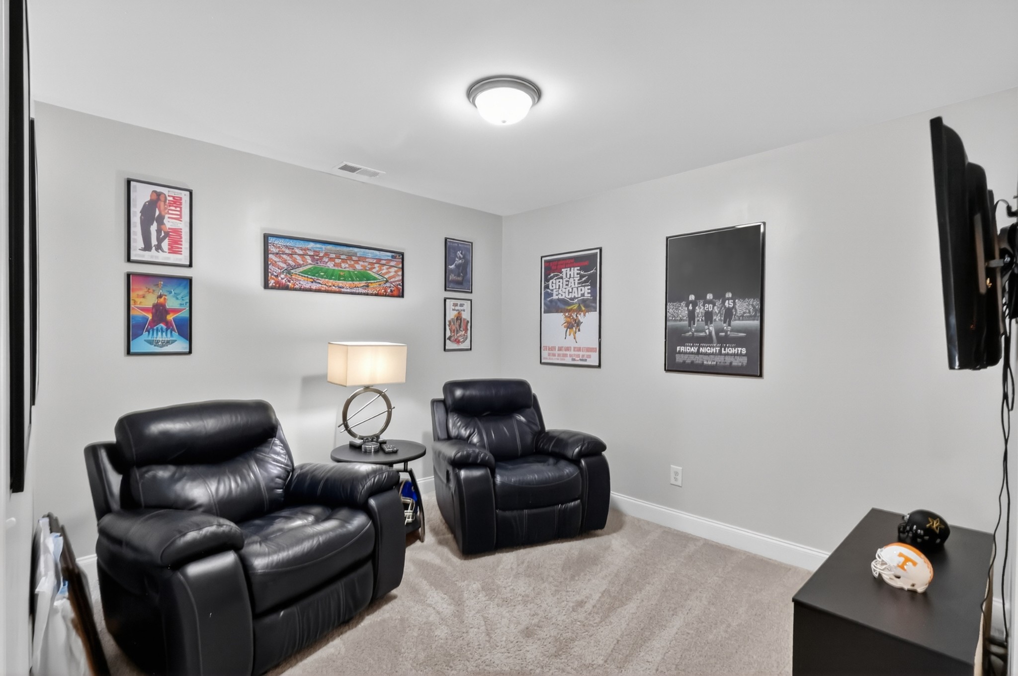 233 Claremont Ct