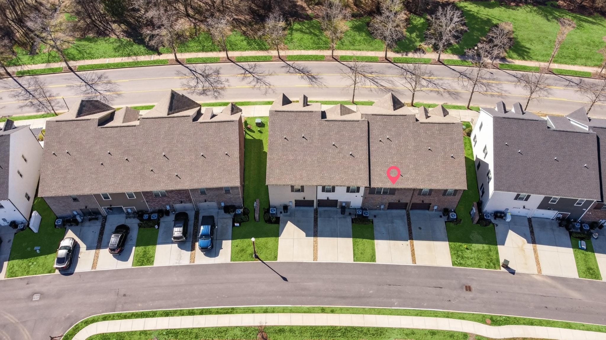 233 Claremont Ct