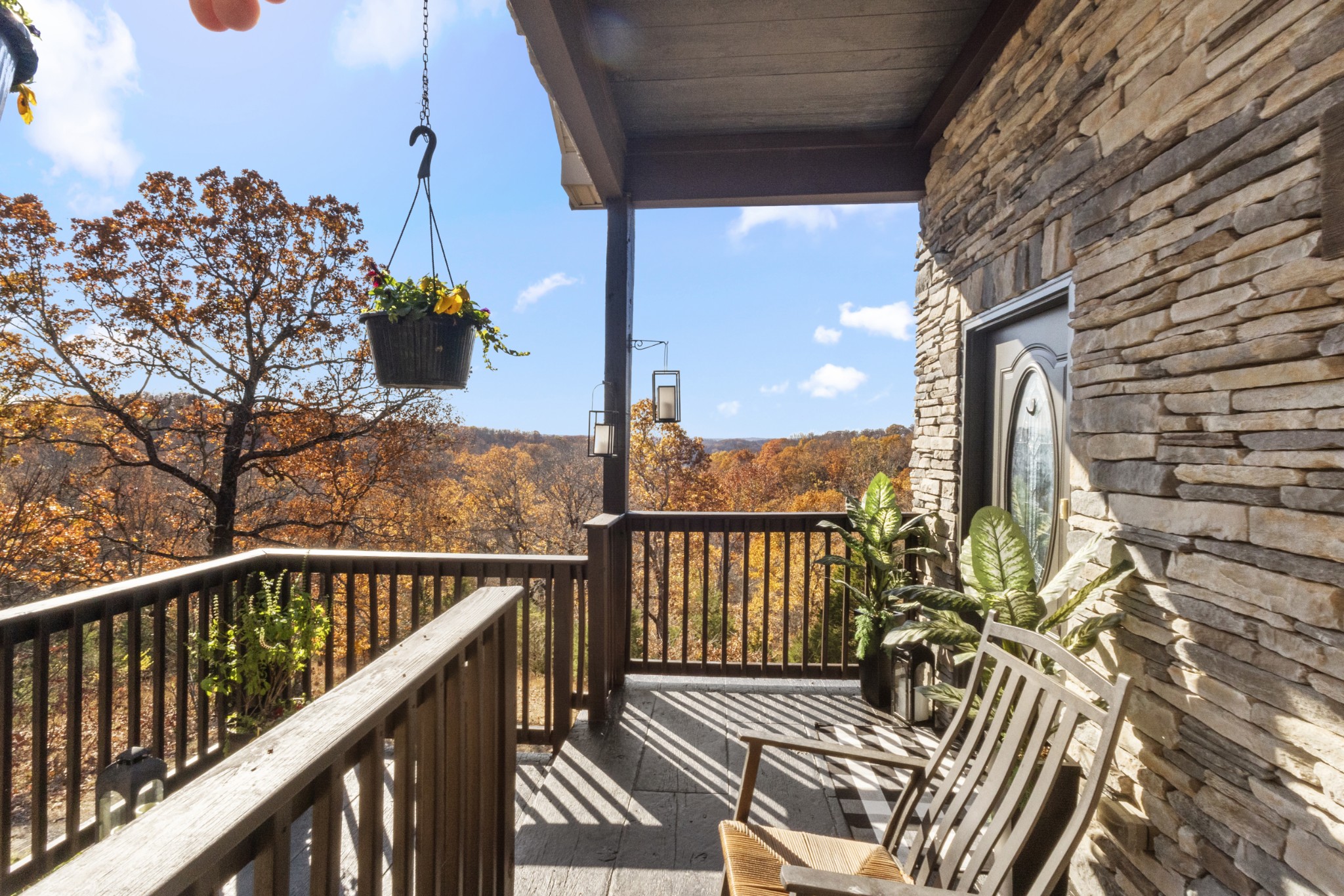329 Happy Hollow Rd