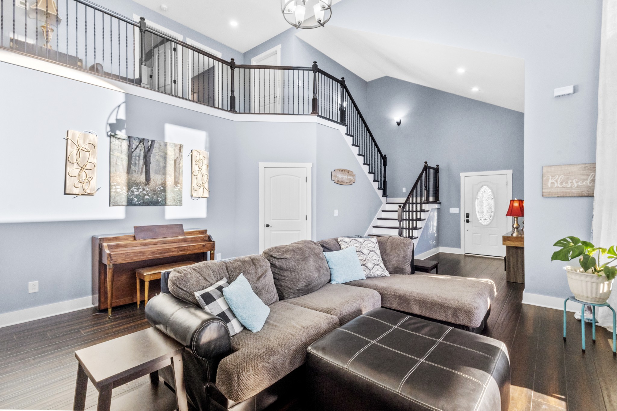 329 Happy Hollow Rd