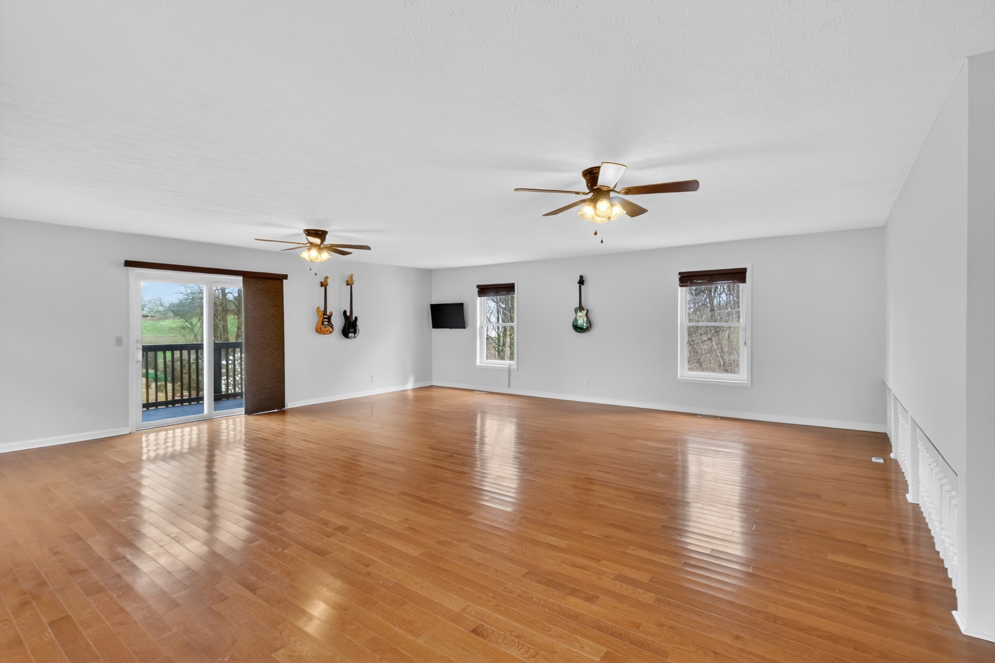7255 Hall Rd