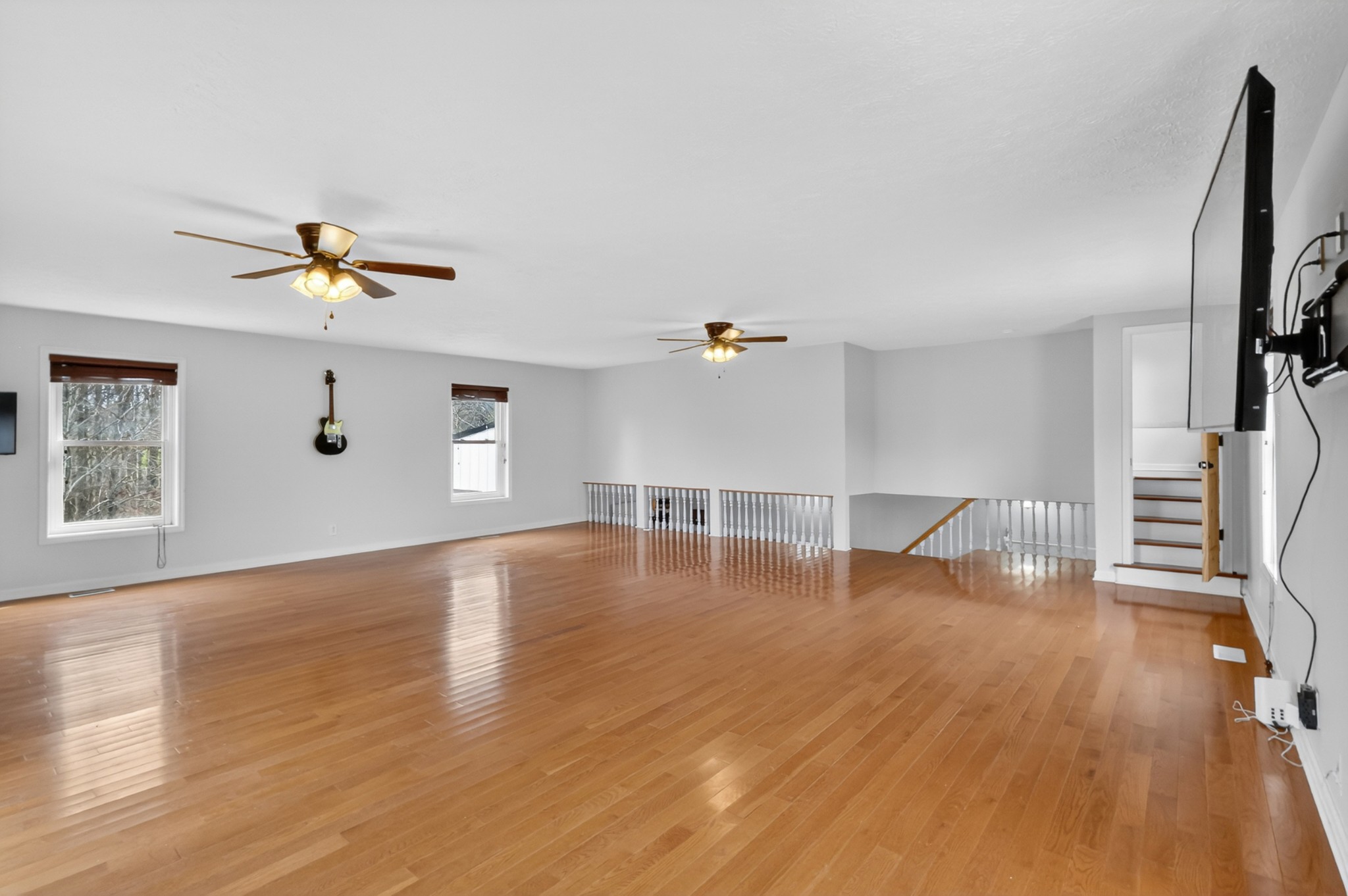 7255 Hall Rd