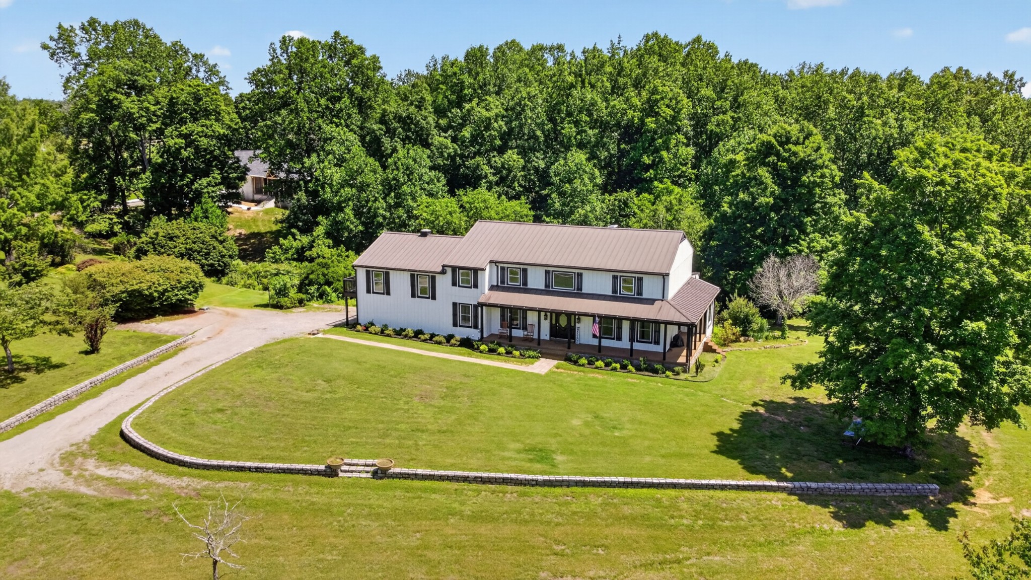 7255 Hall Rd
