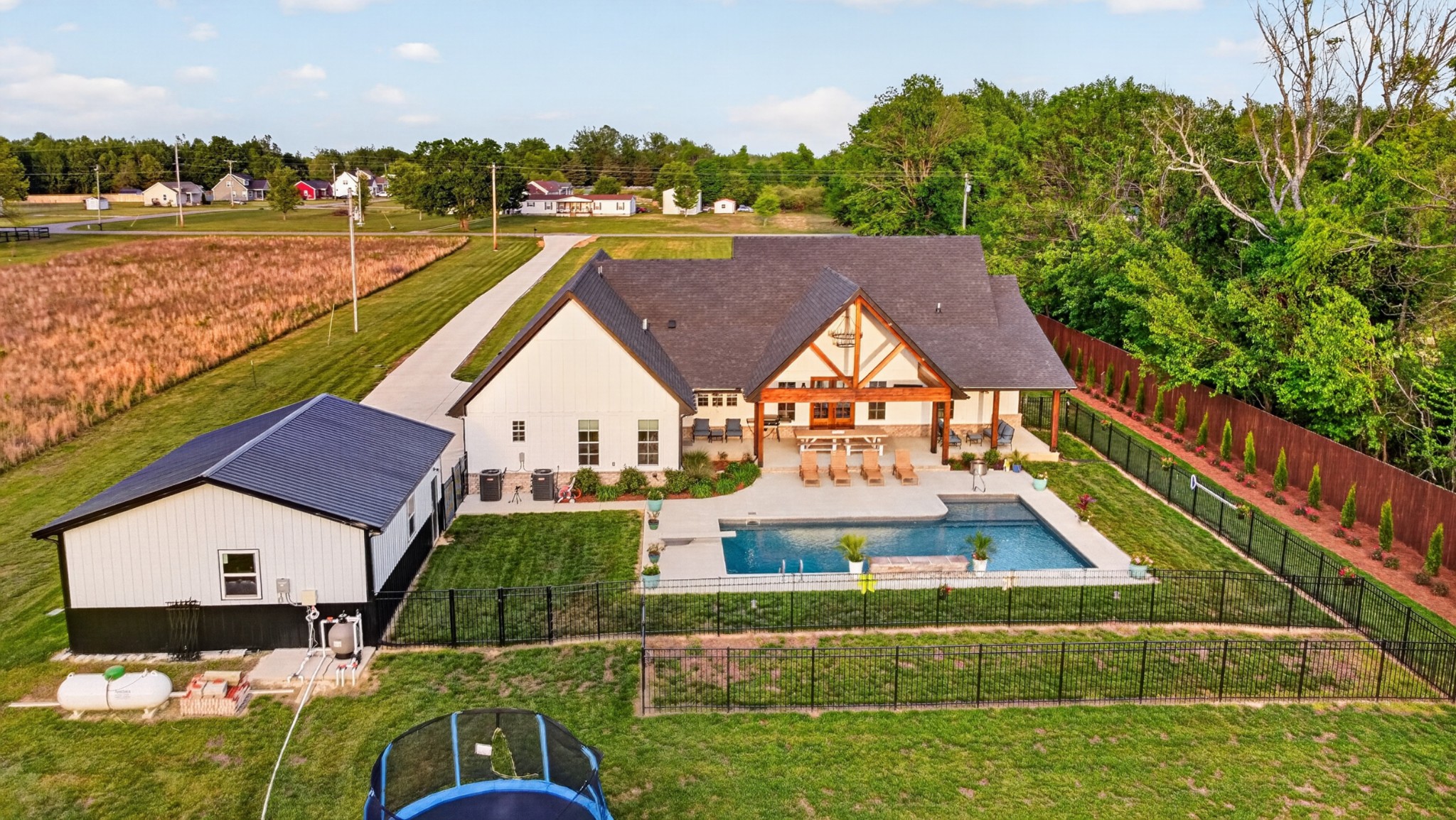 879 Mount Vernon Rd