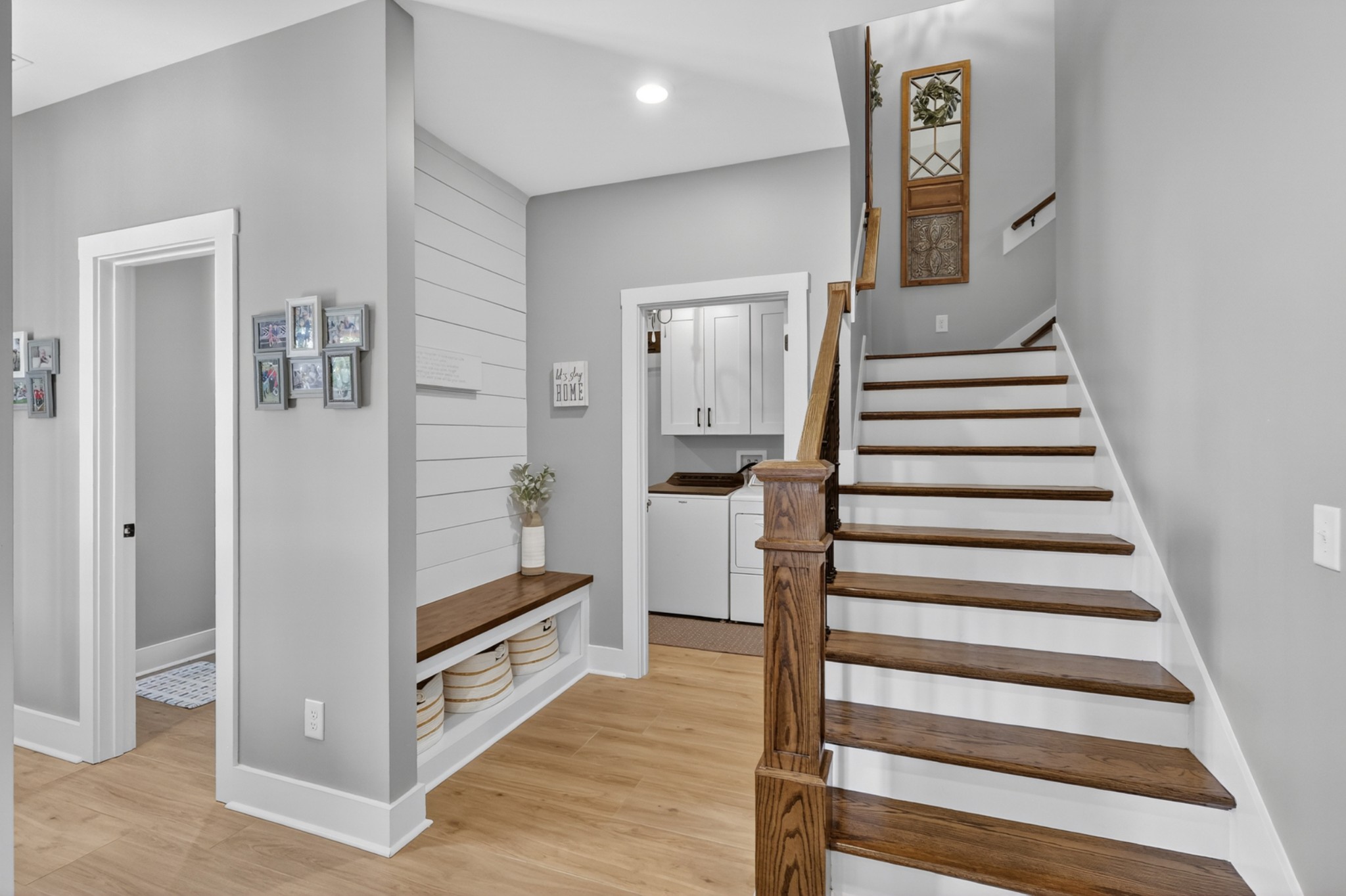 879 Mount Vernon Rd