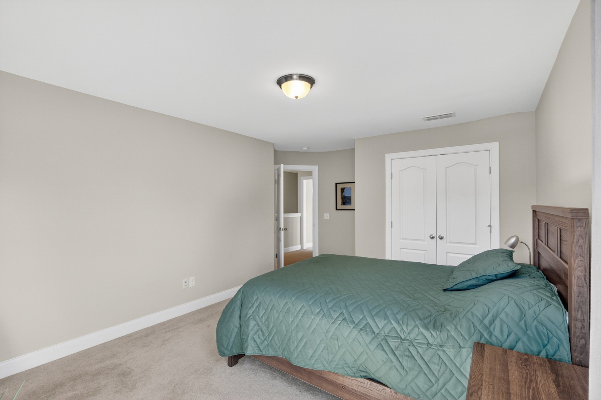 112 Crockett Ct