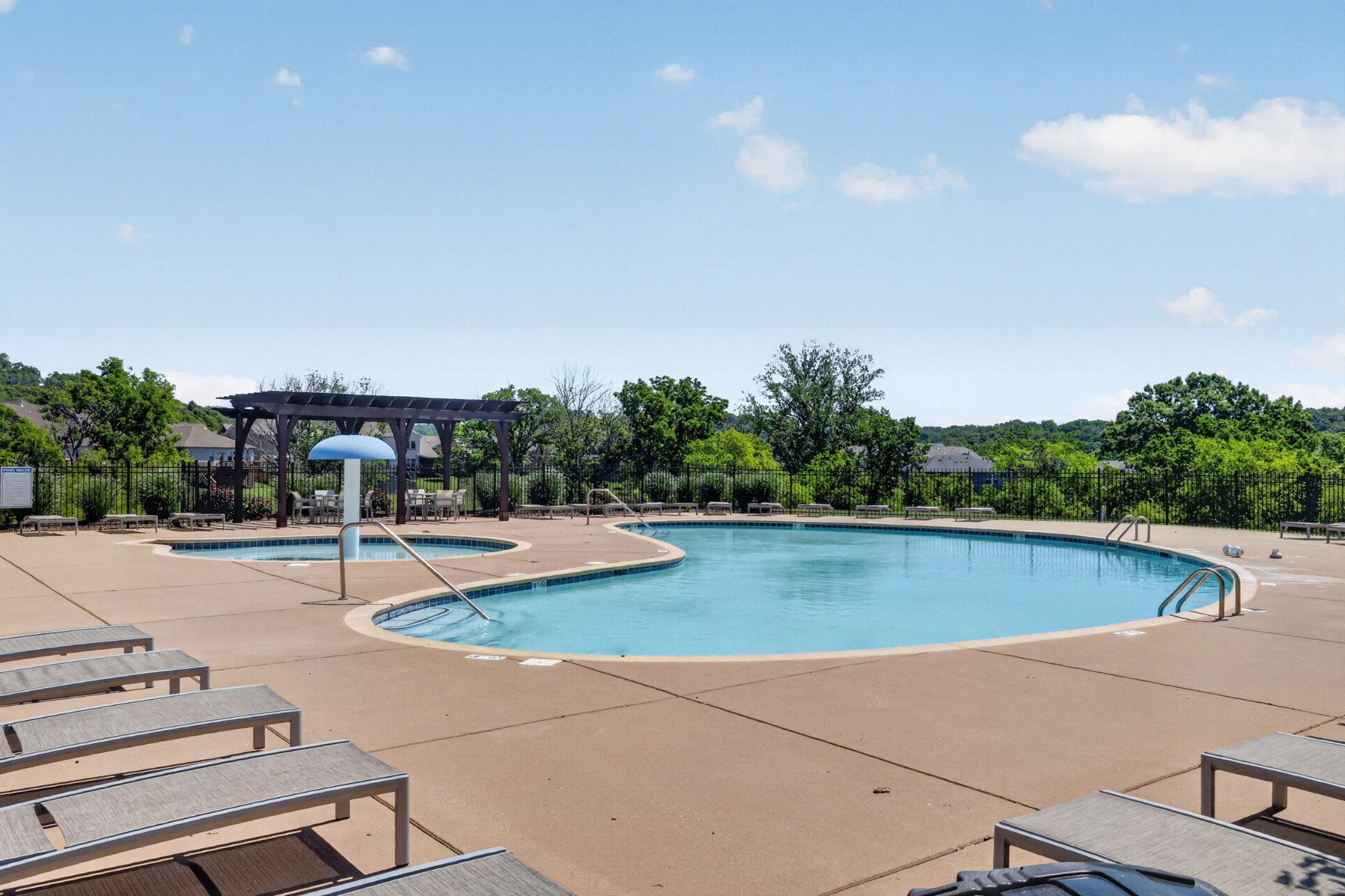 112 Crockett Ct