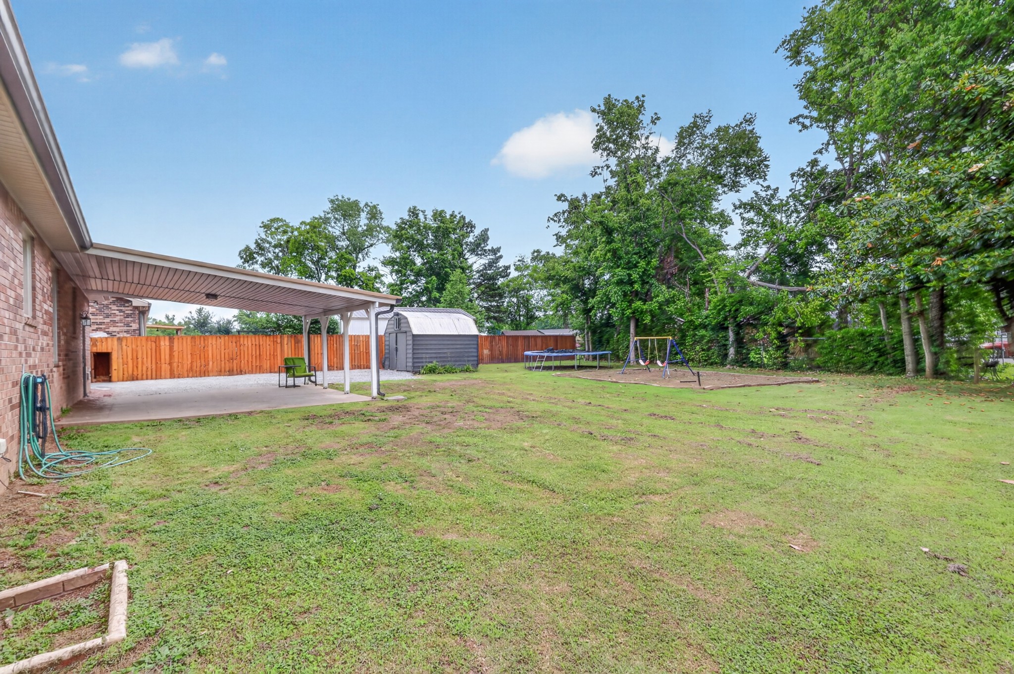 272 Wessington Pl, N
