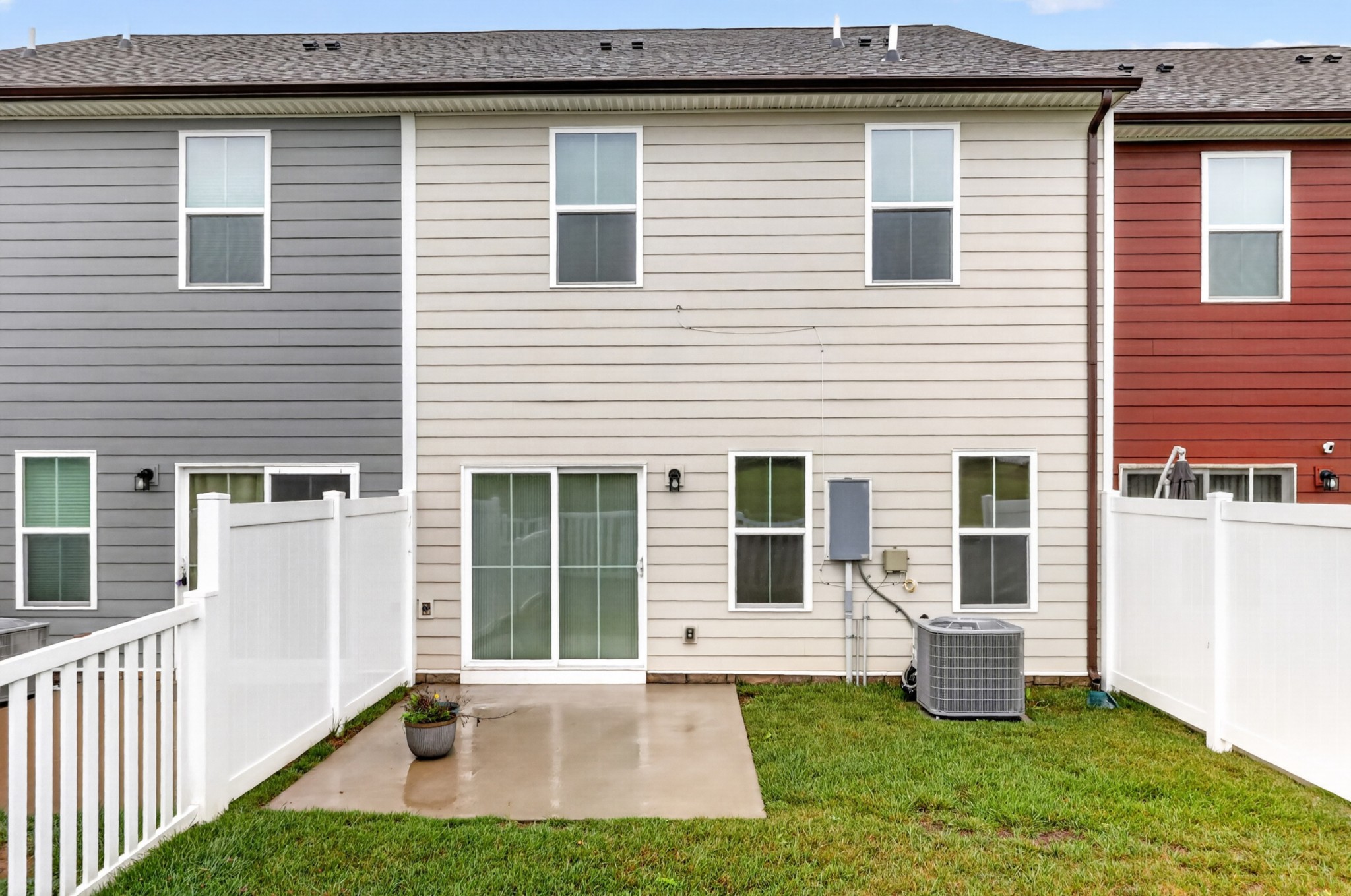 160 Primrose Ln